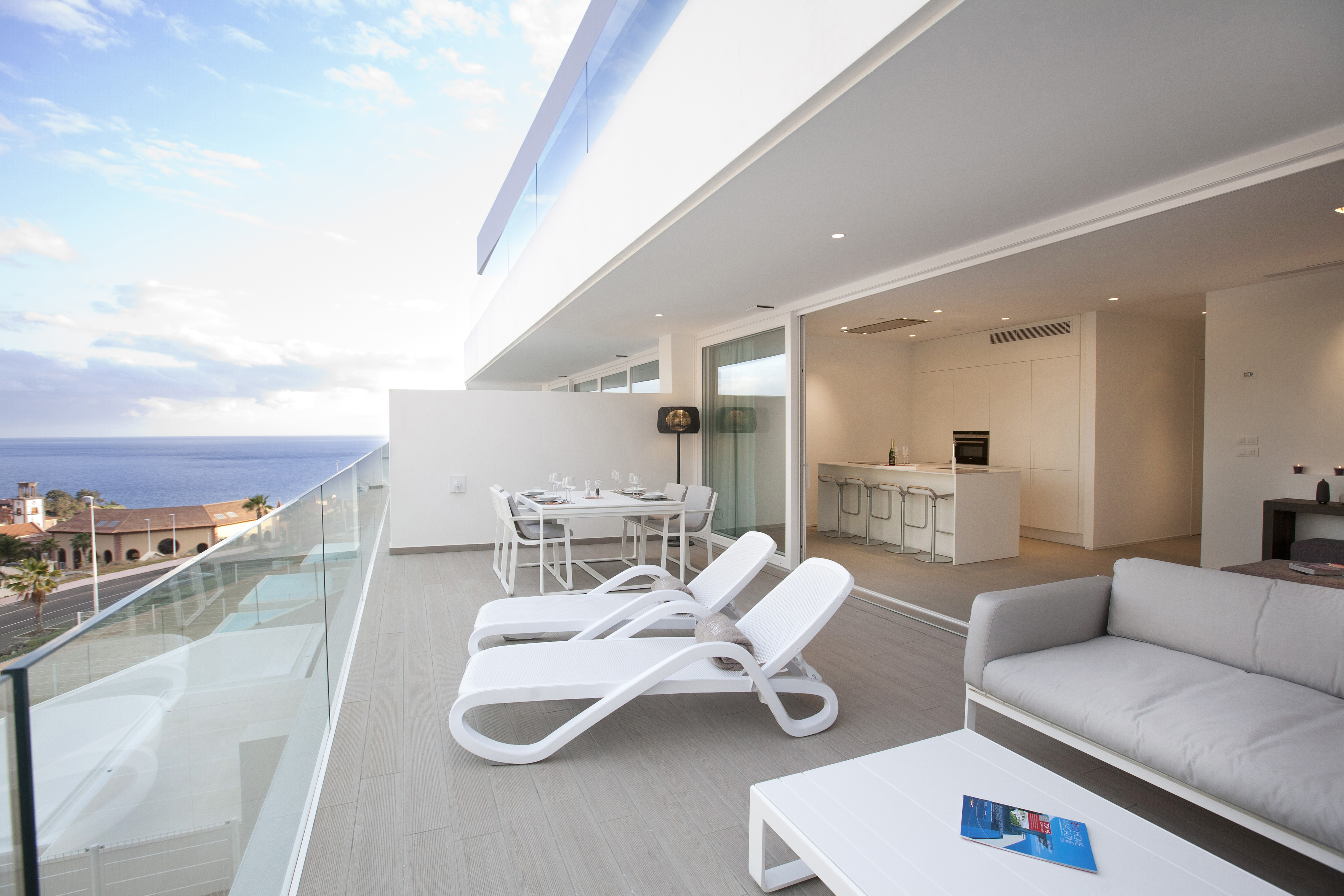 Suite Side Sea View One Bedroom