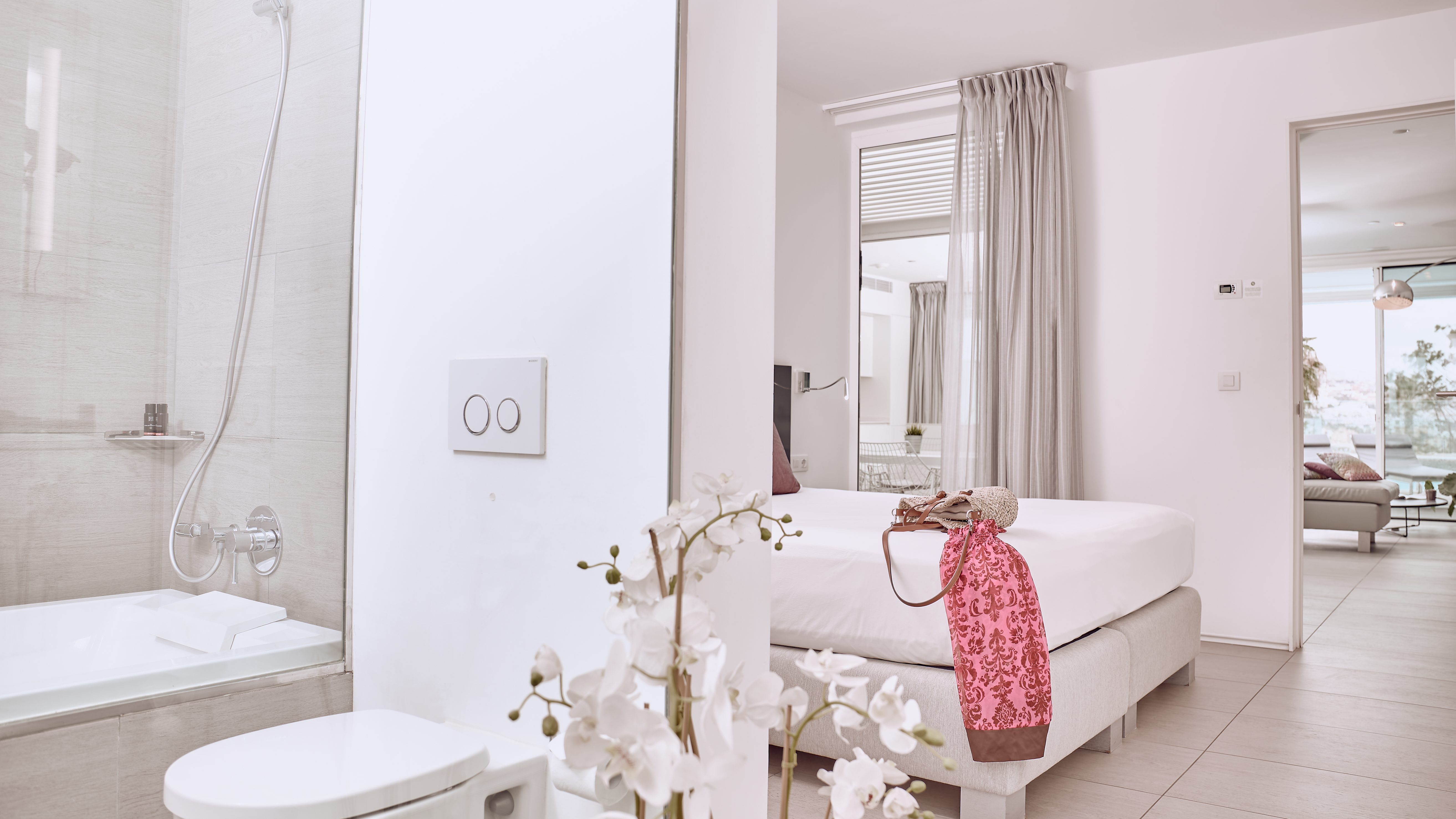 Suite Two Bedrooms with Private Pool