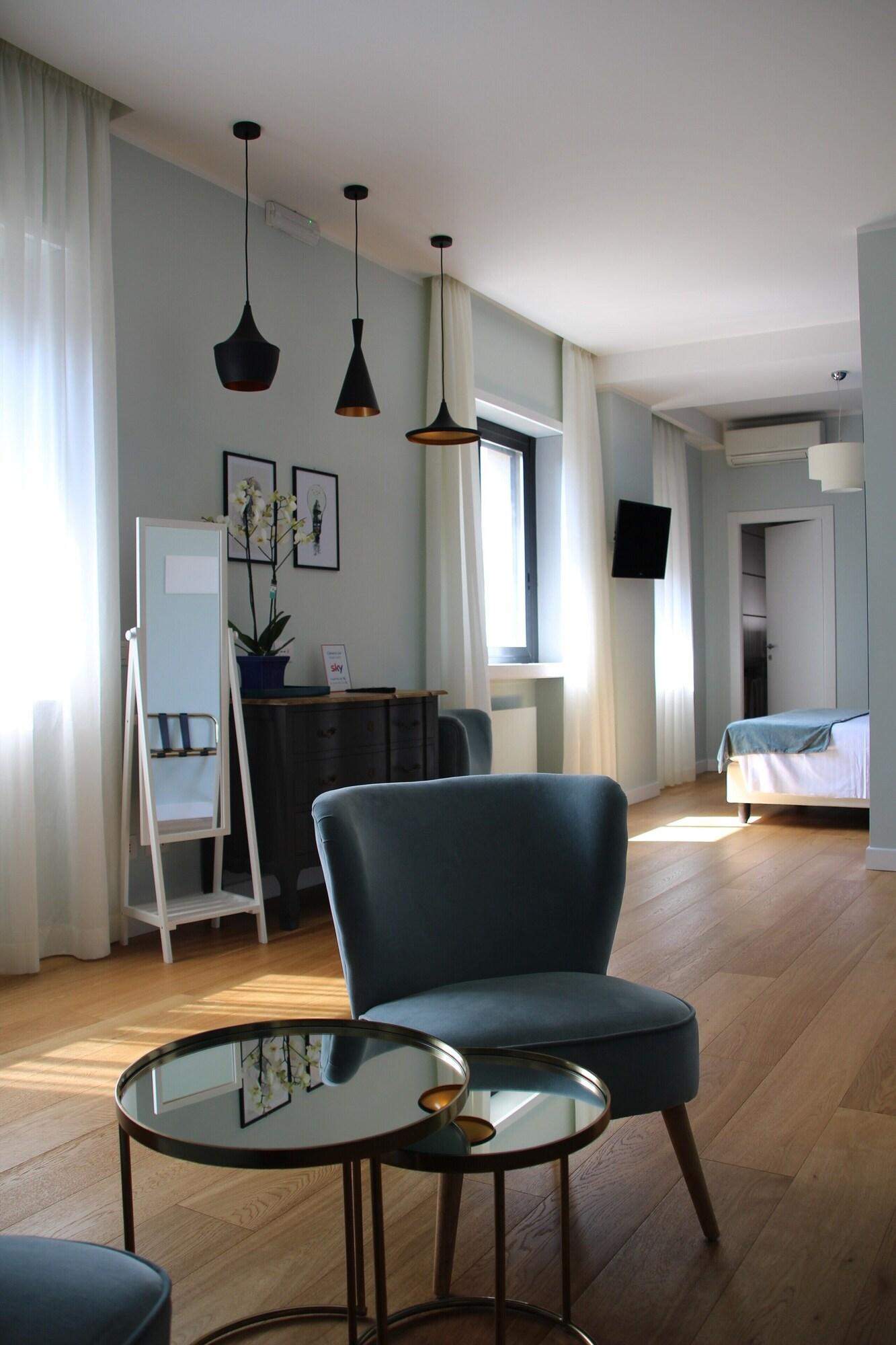 Studio King Size Bed