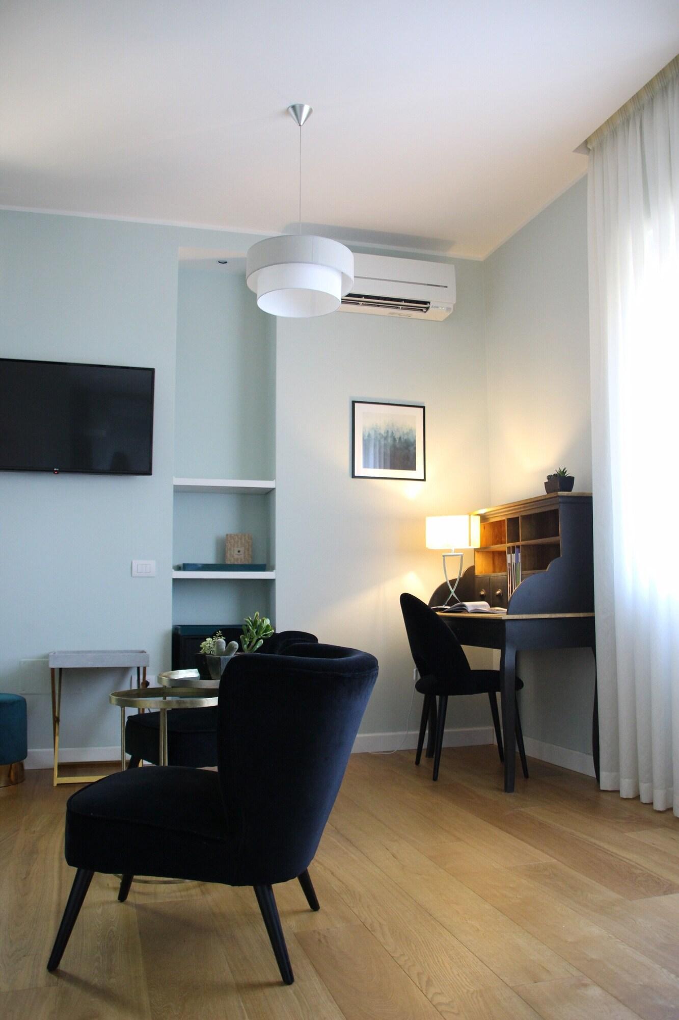 Studio King Size Bed