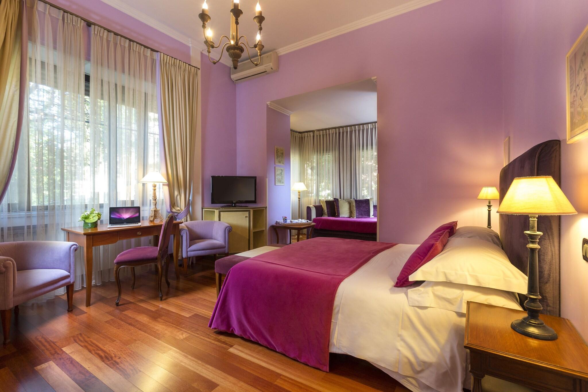 Studio King Size Bed