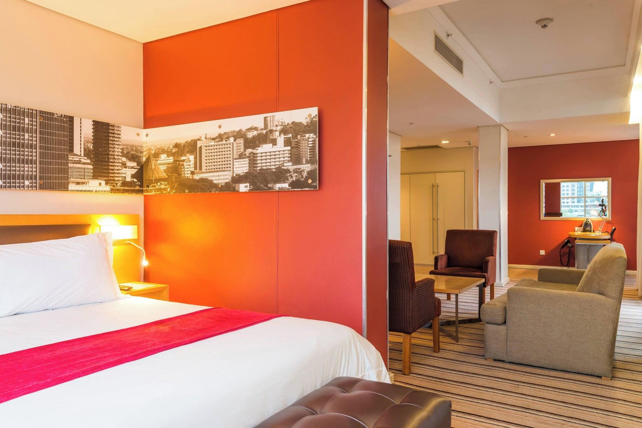 Suite City View King Bed