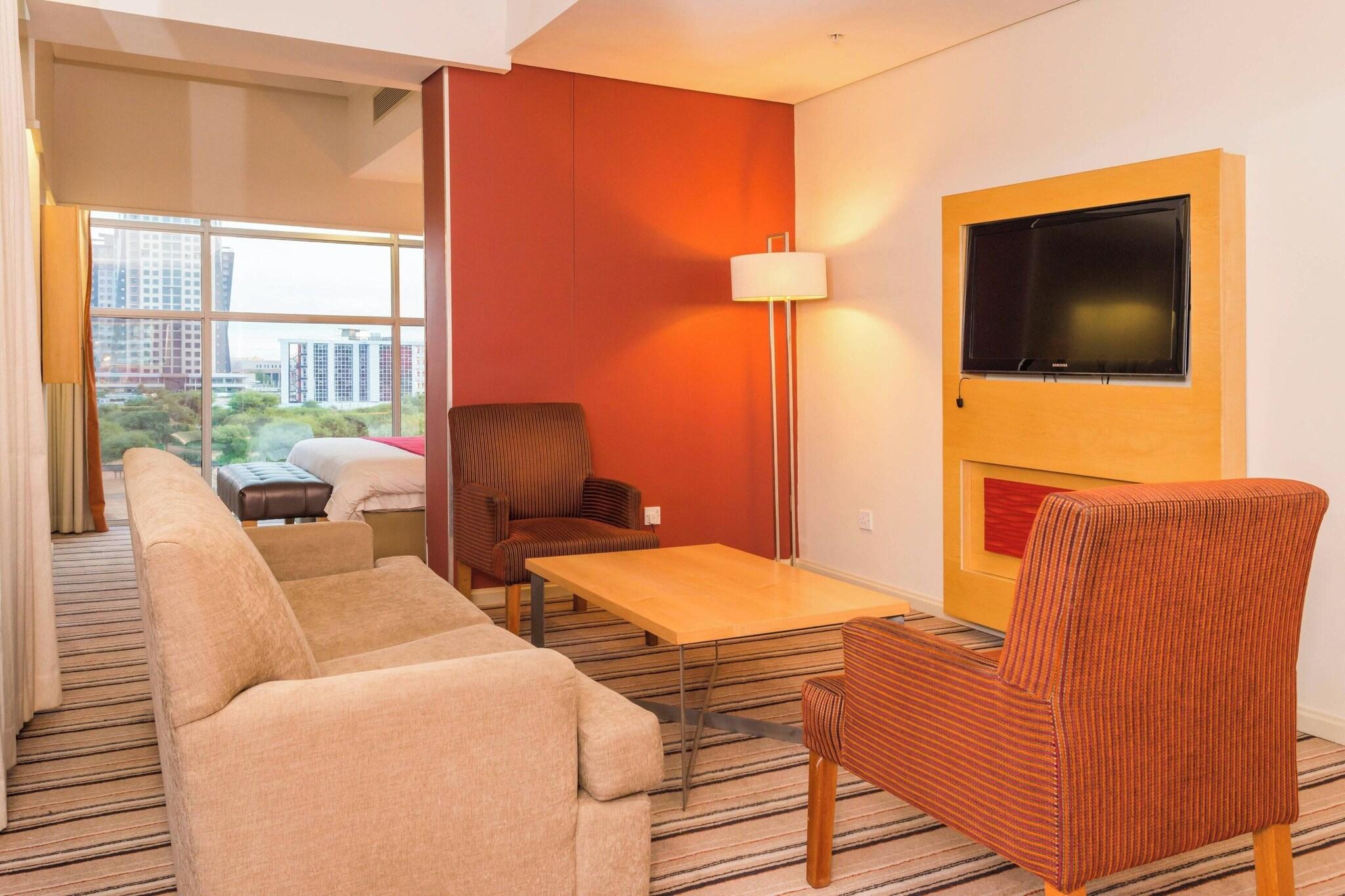 Suite City View King Bed