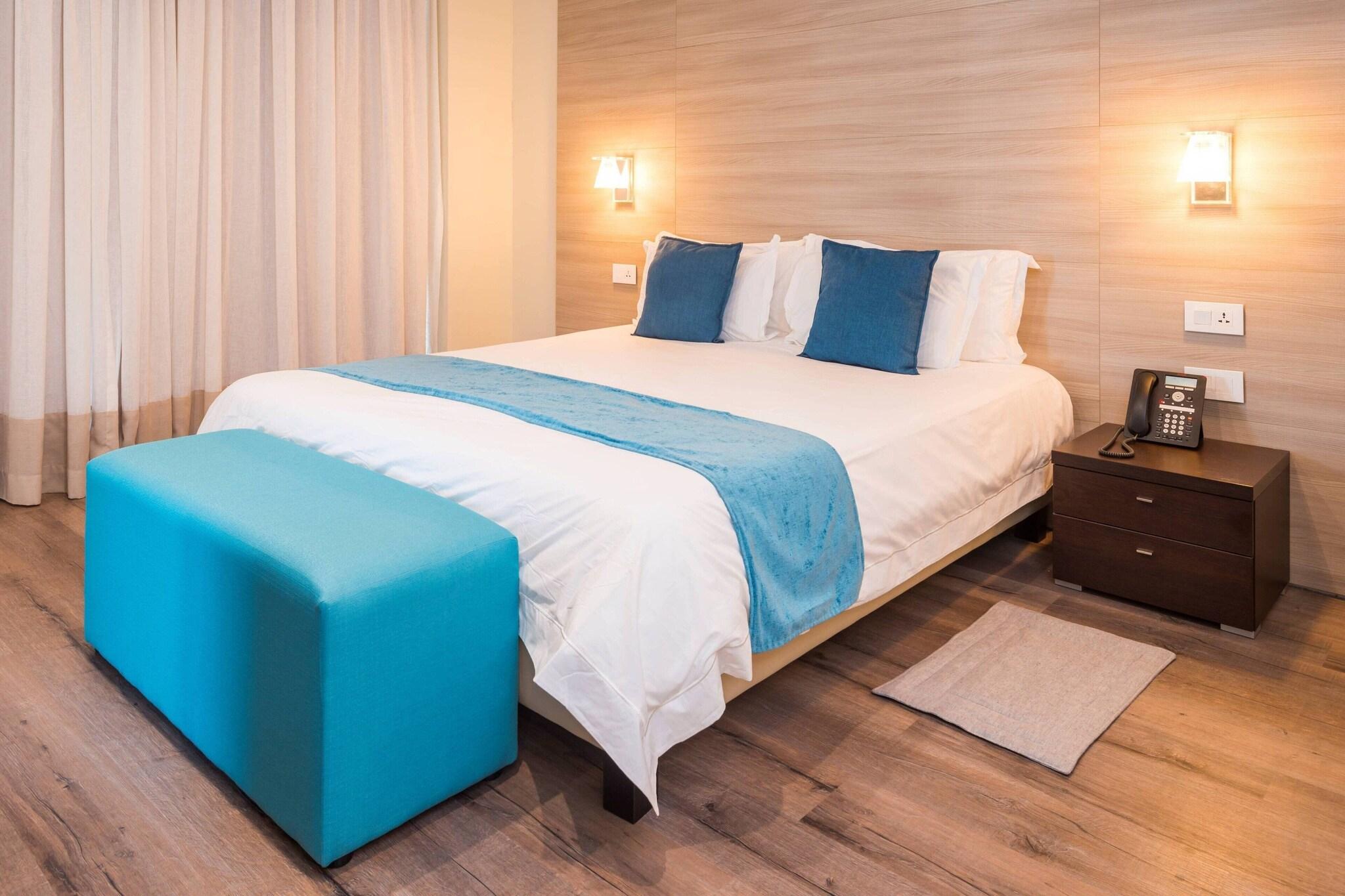 Double City View King Bed