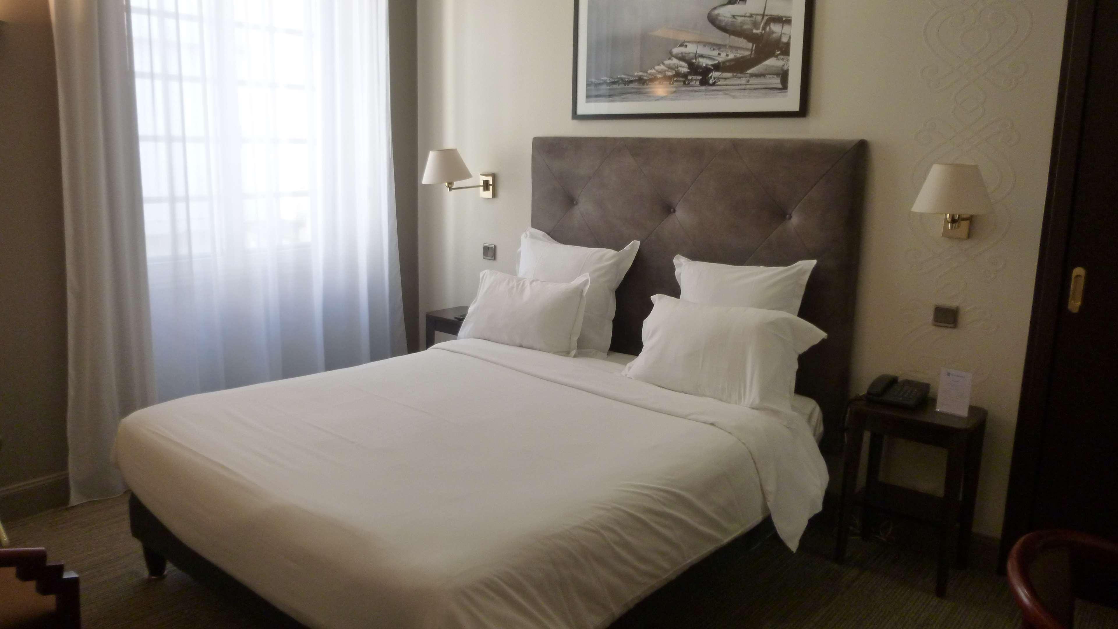 Double Queen Size Bed