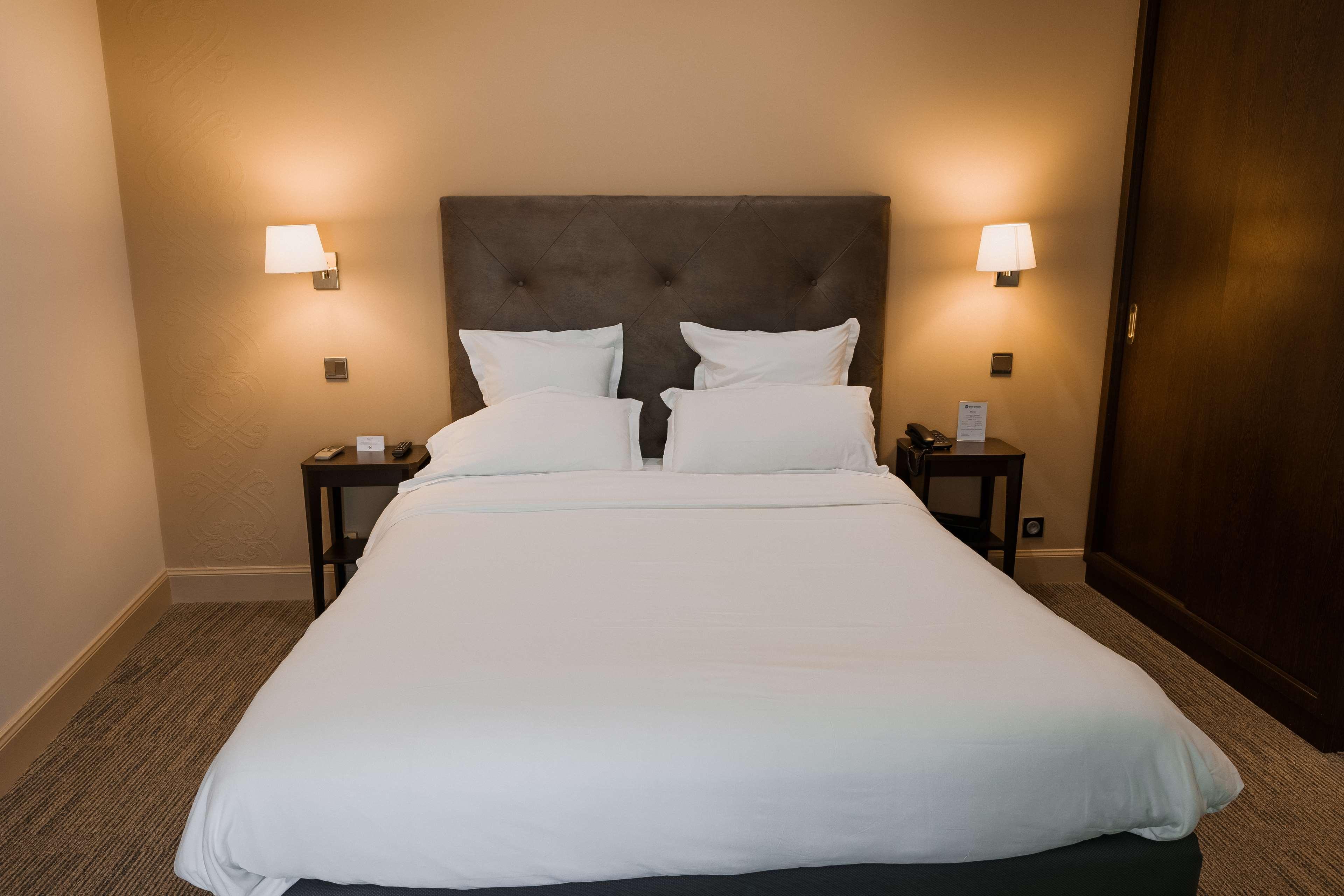 Double Queen Size Bed