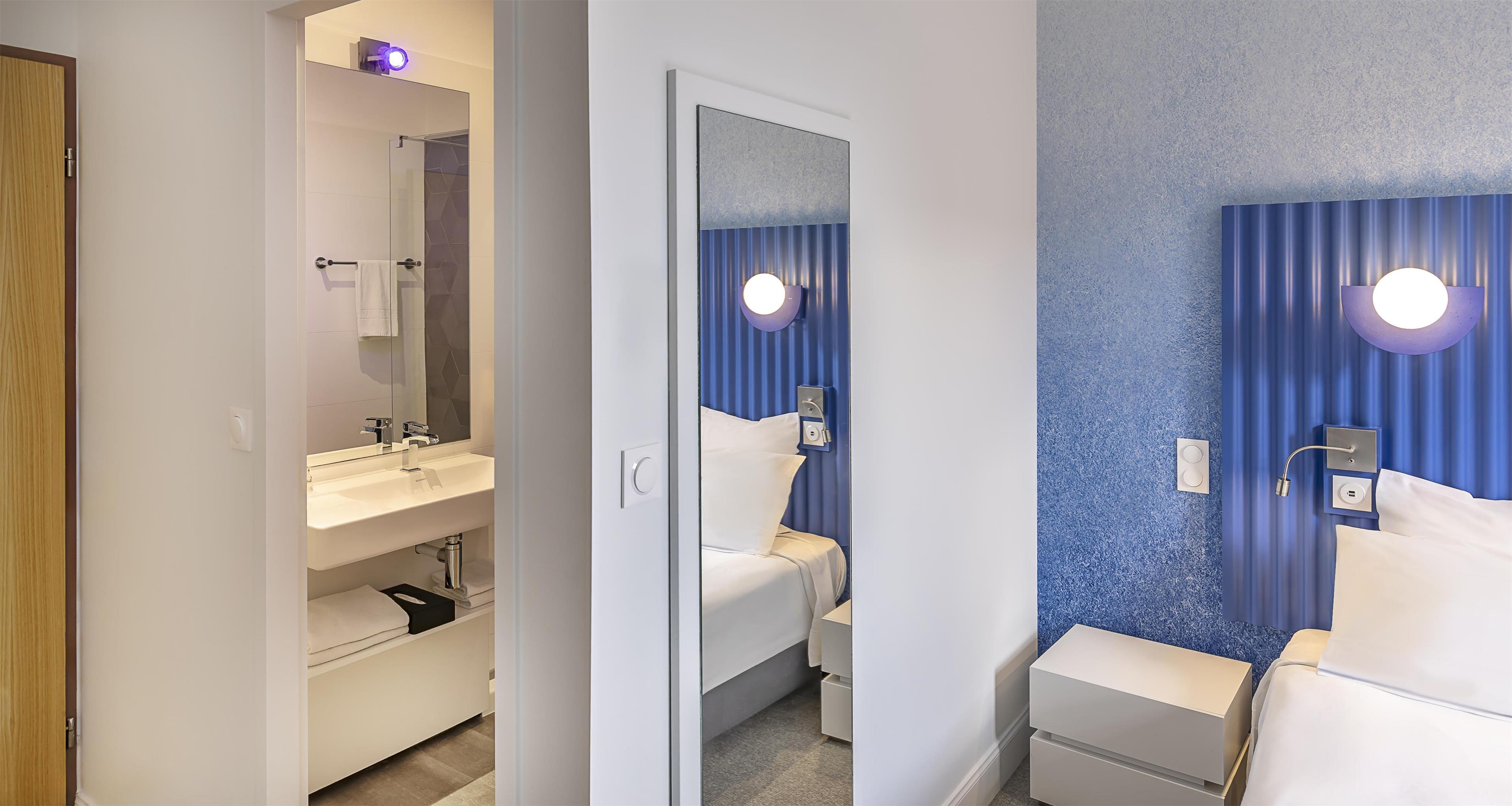 Double Queen Size Bed