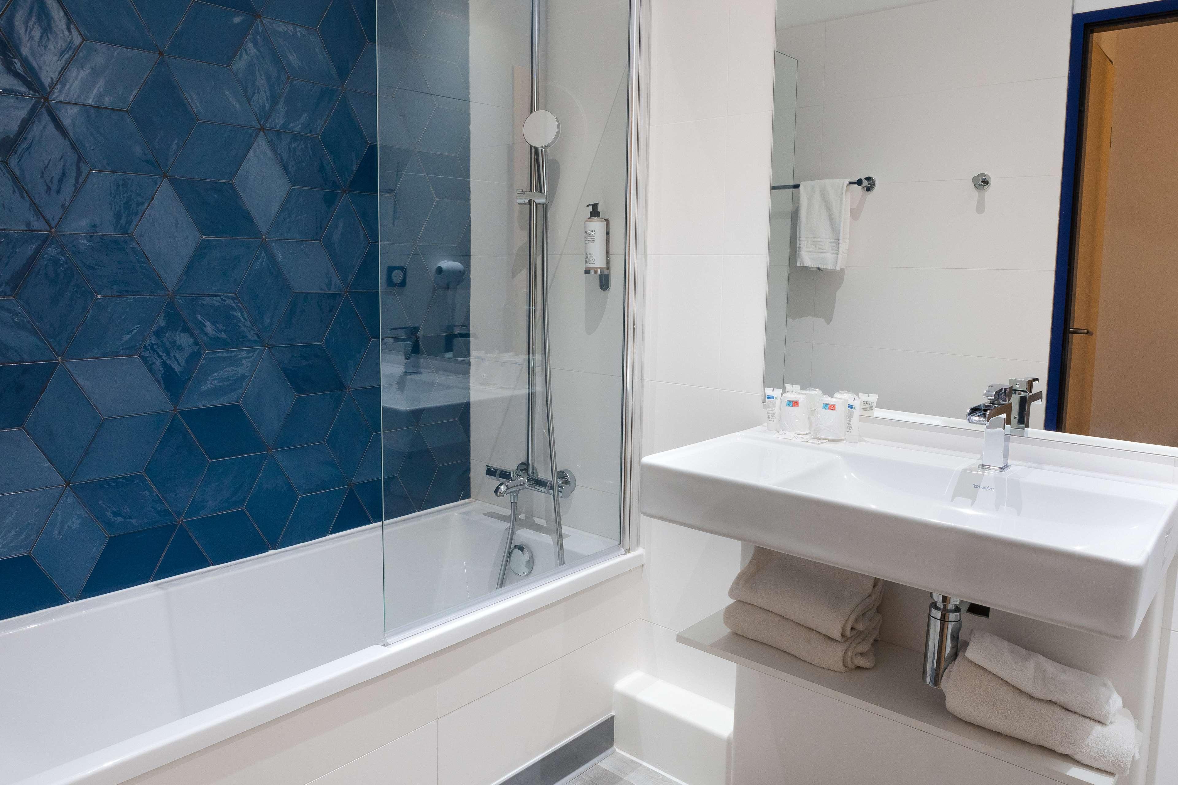 Double Superior King Bed