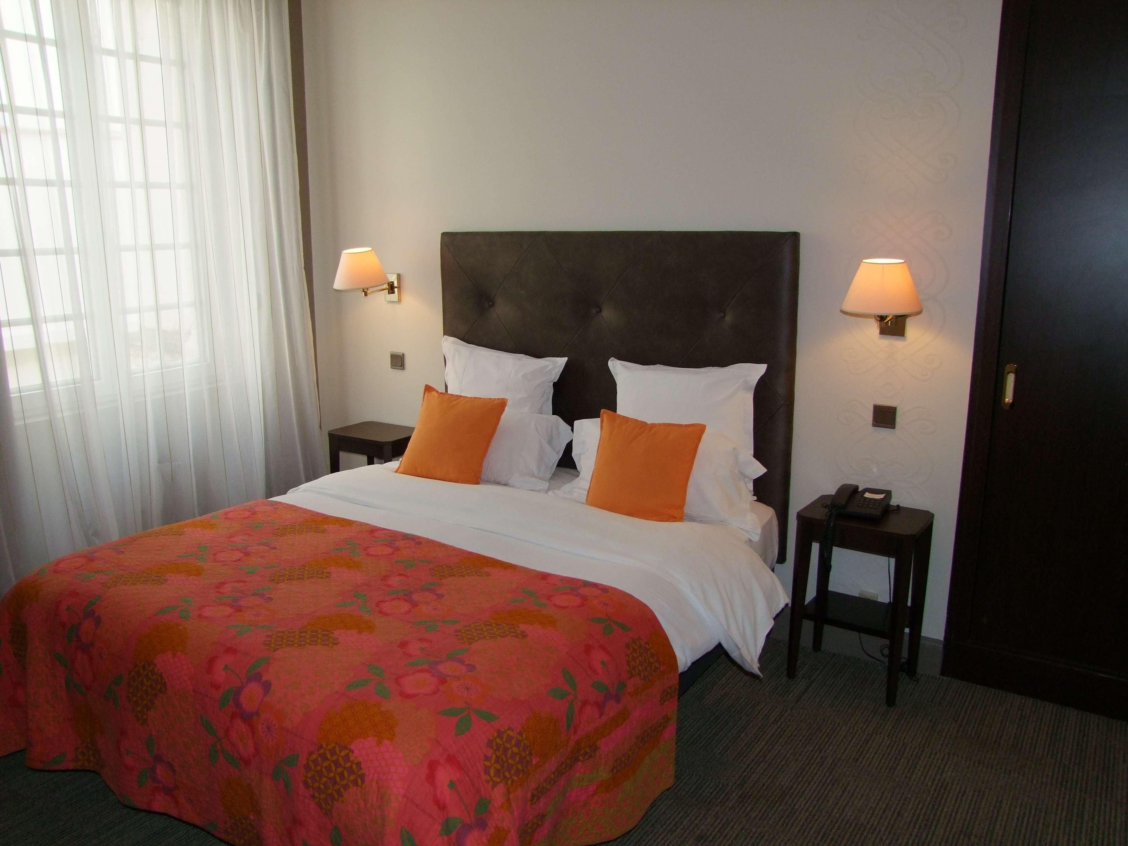 Double Queen Size Bed