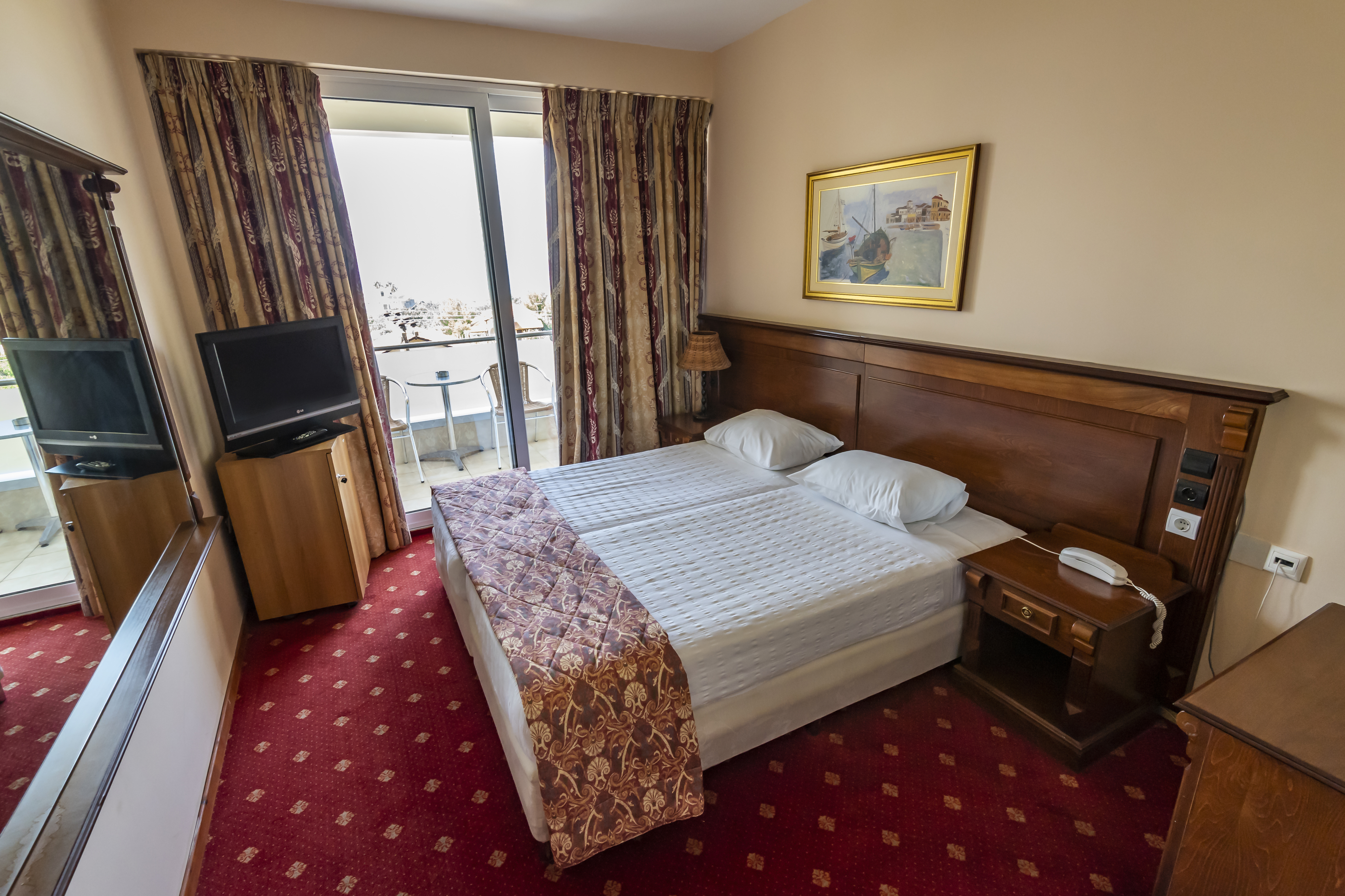 Double or Twin Mountain View