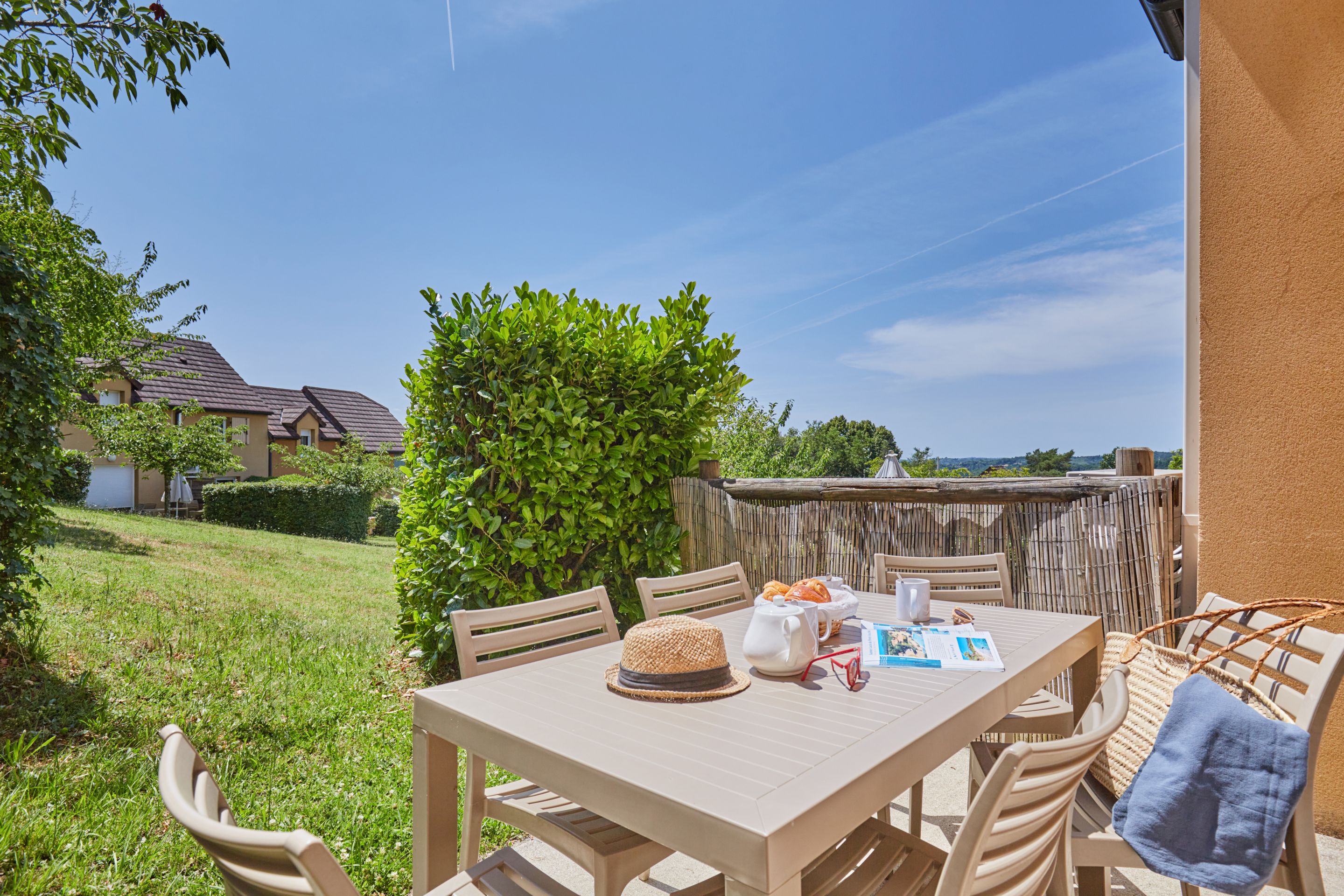 House Capacity 6 Two Bedrooms