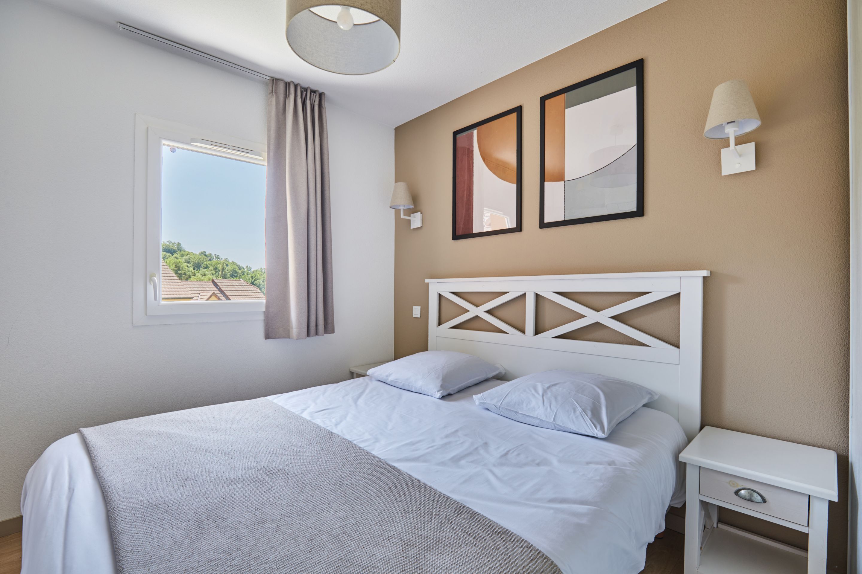 House Capacity 6 Two Bedrooms