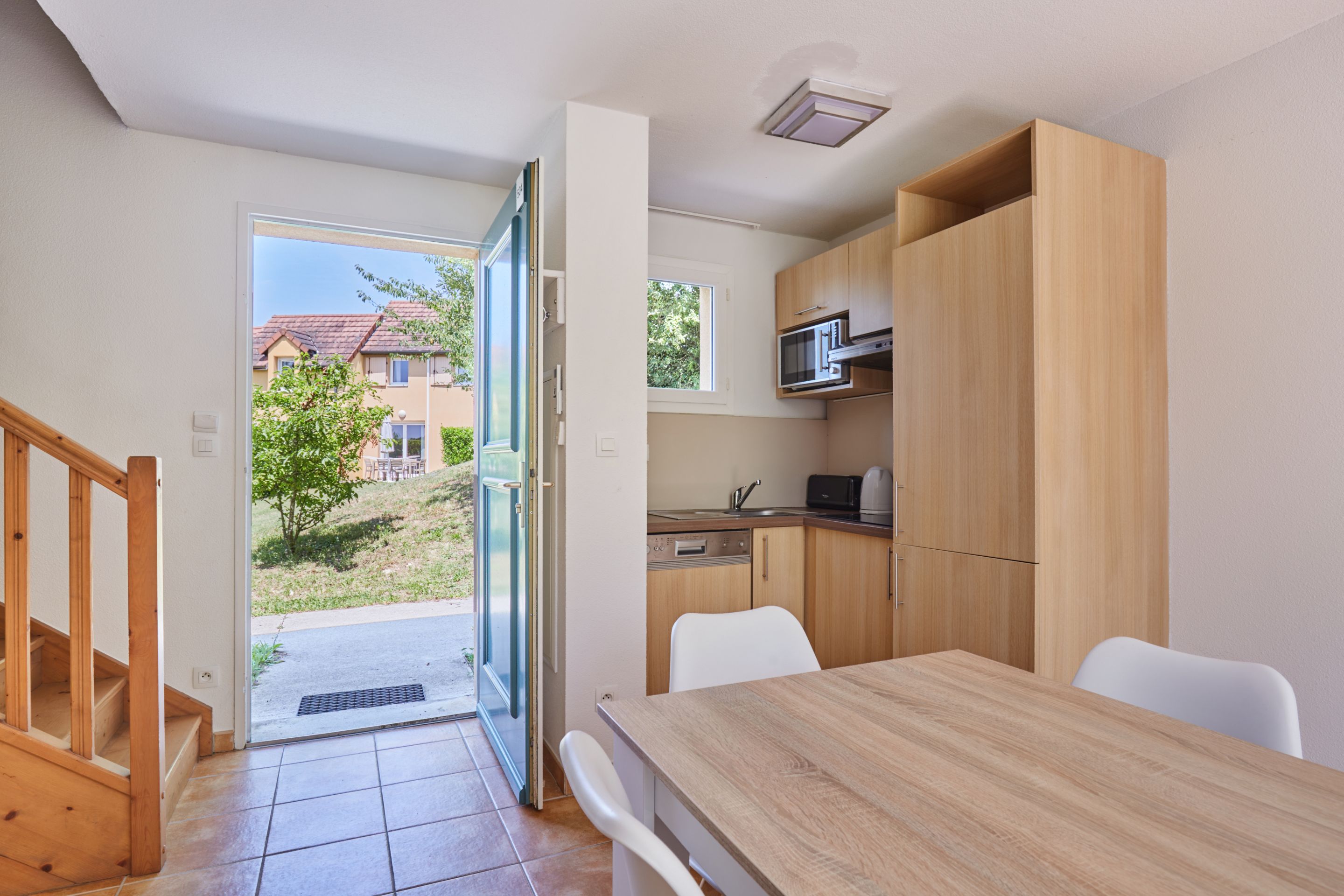 House Capacity 8 Three Bedrooms