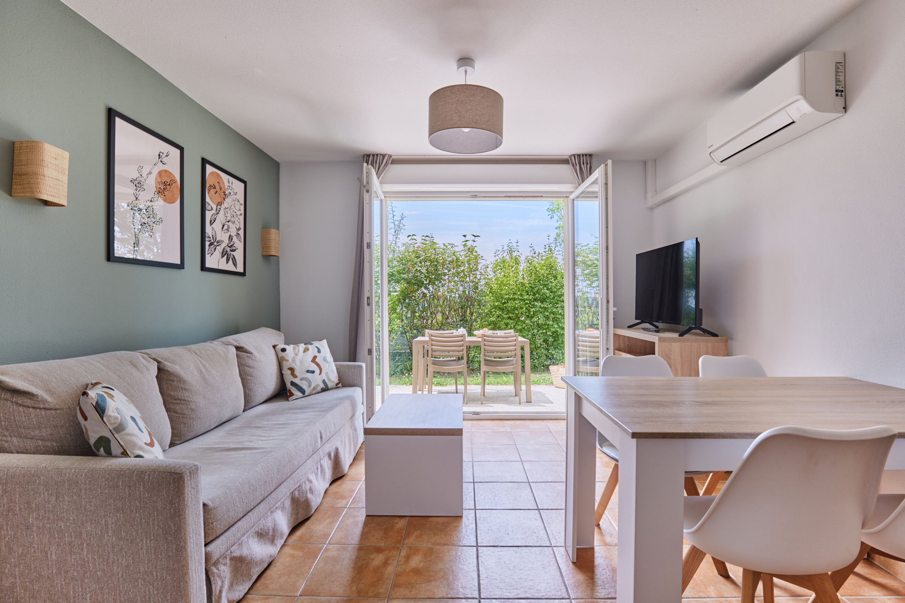 House Capacity 4 One Bedroom