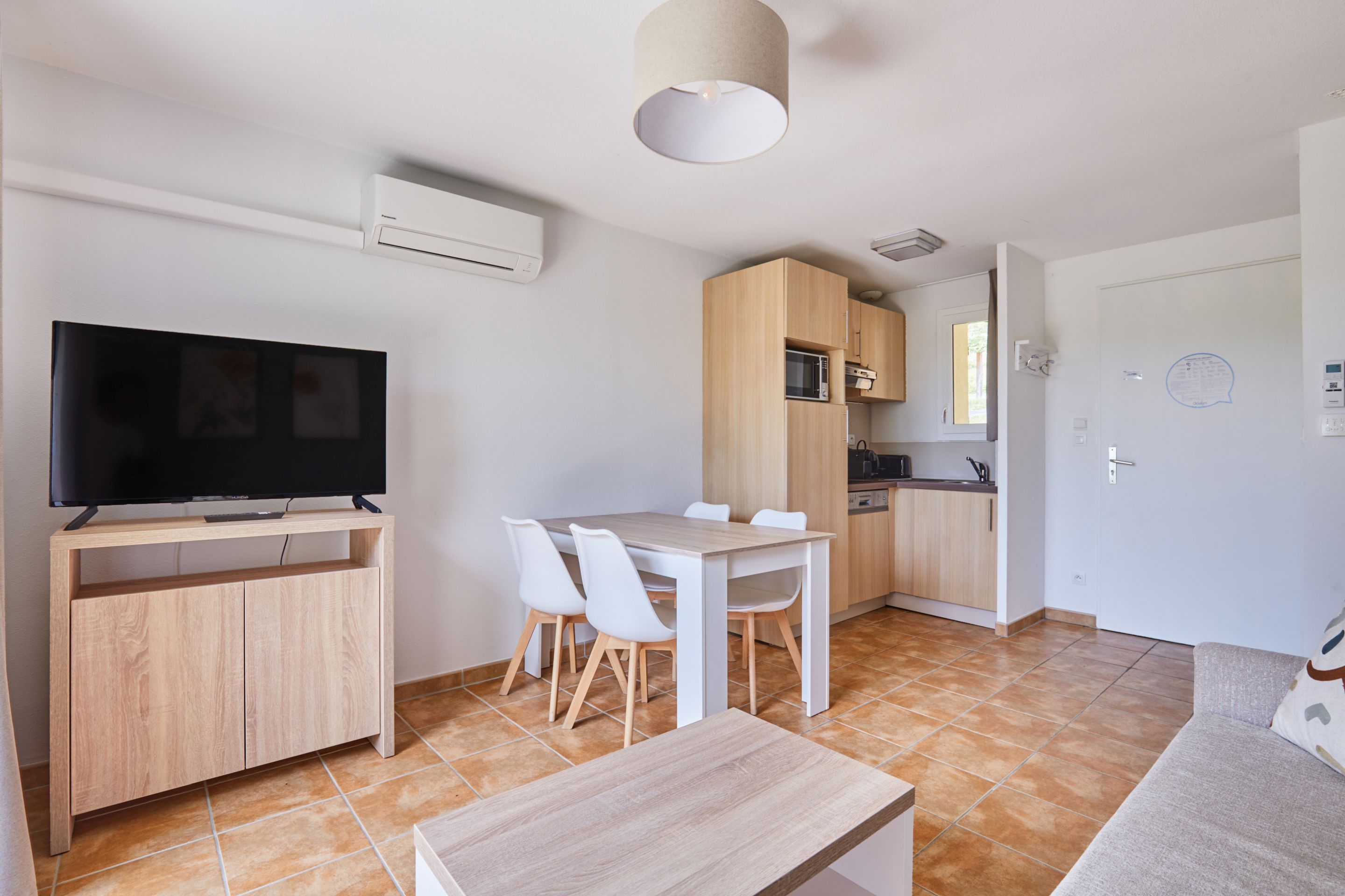 House Capacity 4 One Bedroom