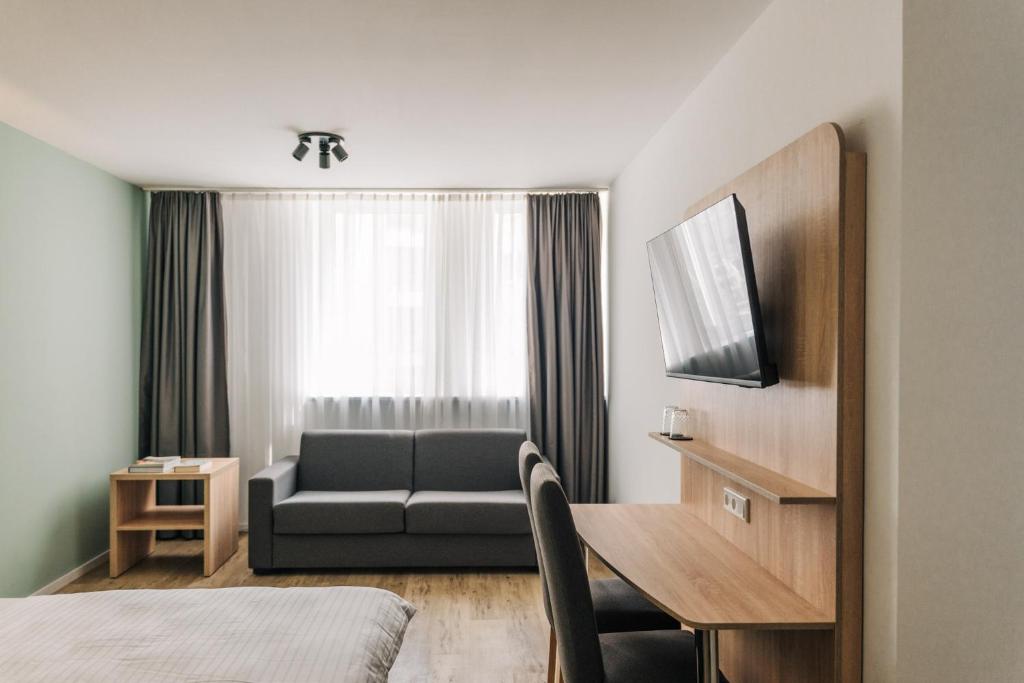 Family Room Standard