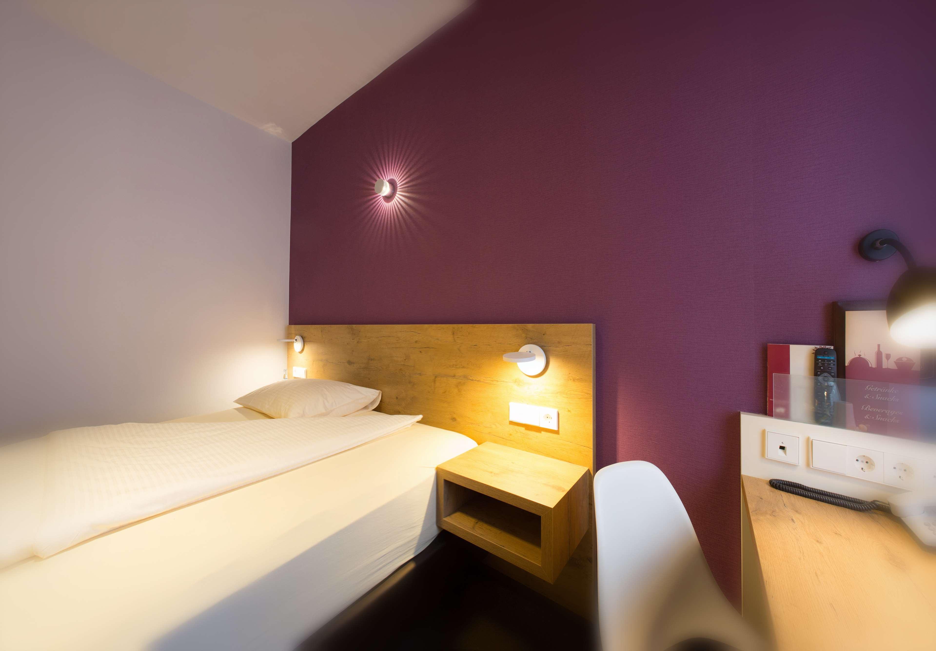 Double Queen Size Bed