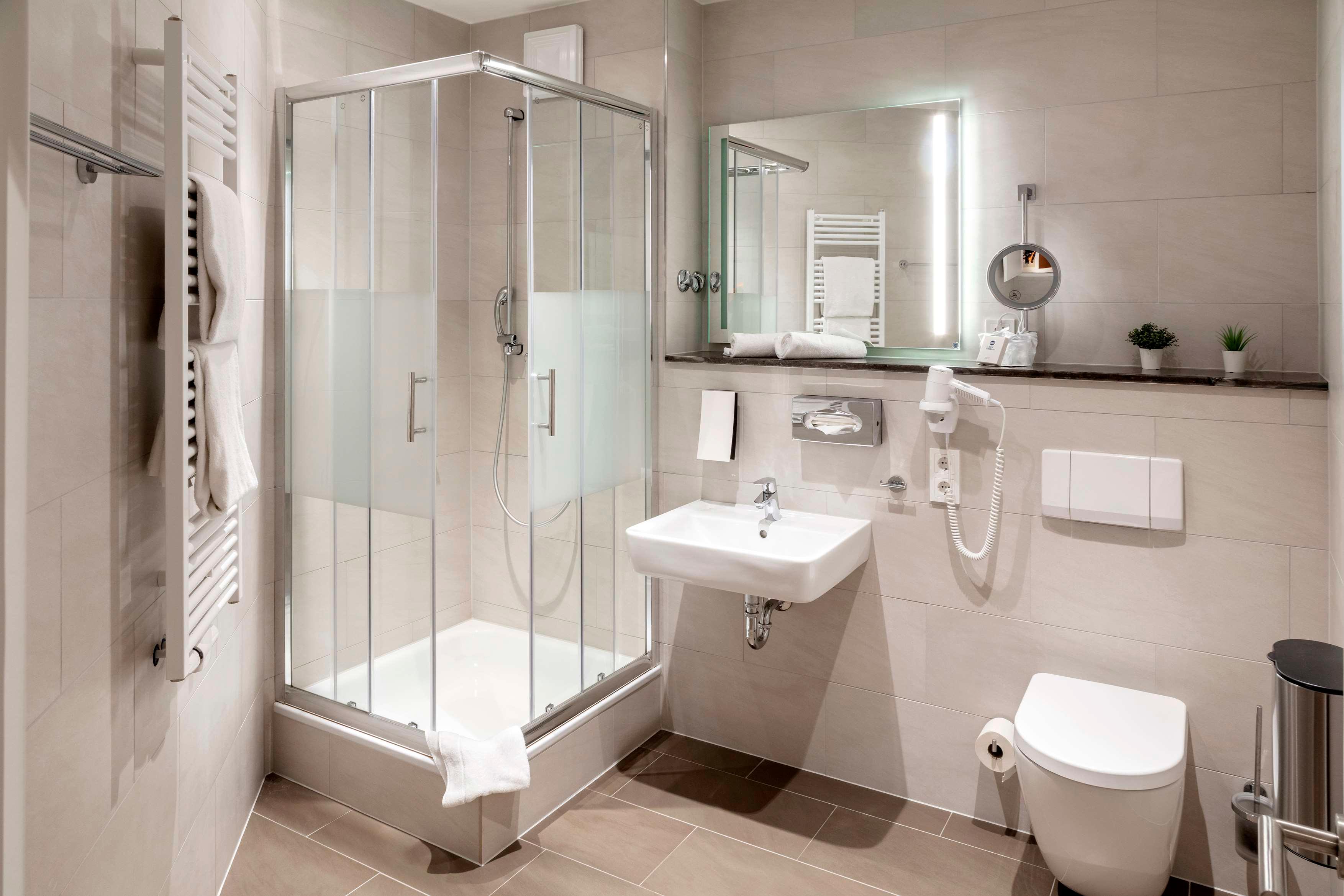 Double or Twin Standard