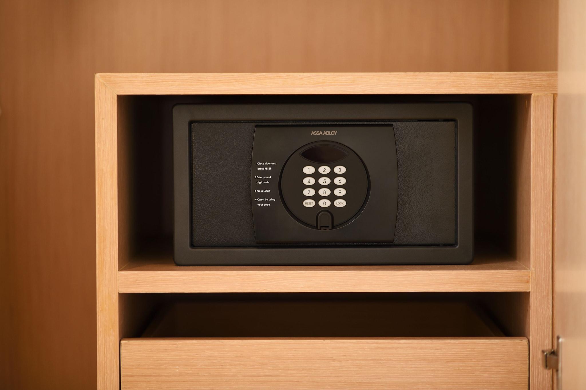 Double Two Double Beds Non Smoking