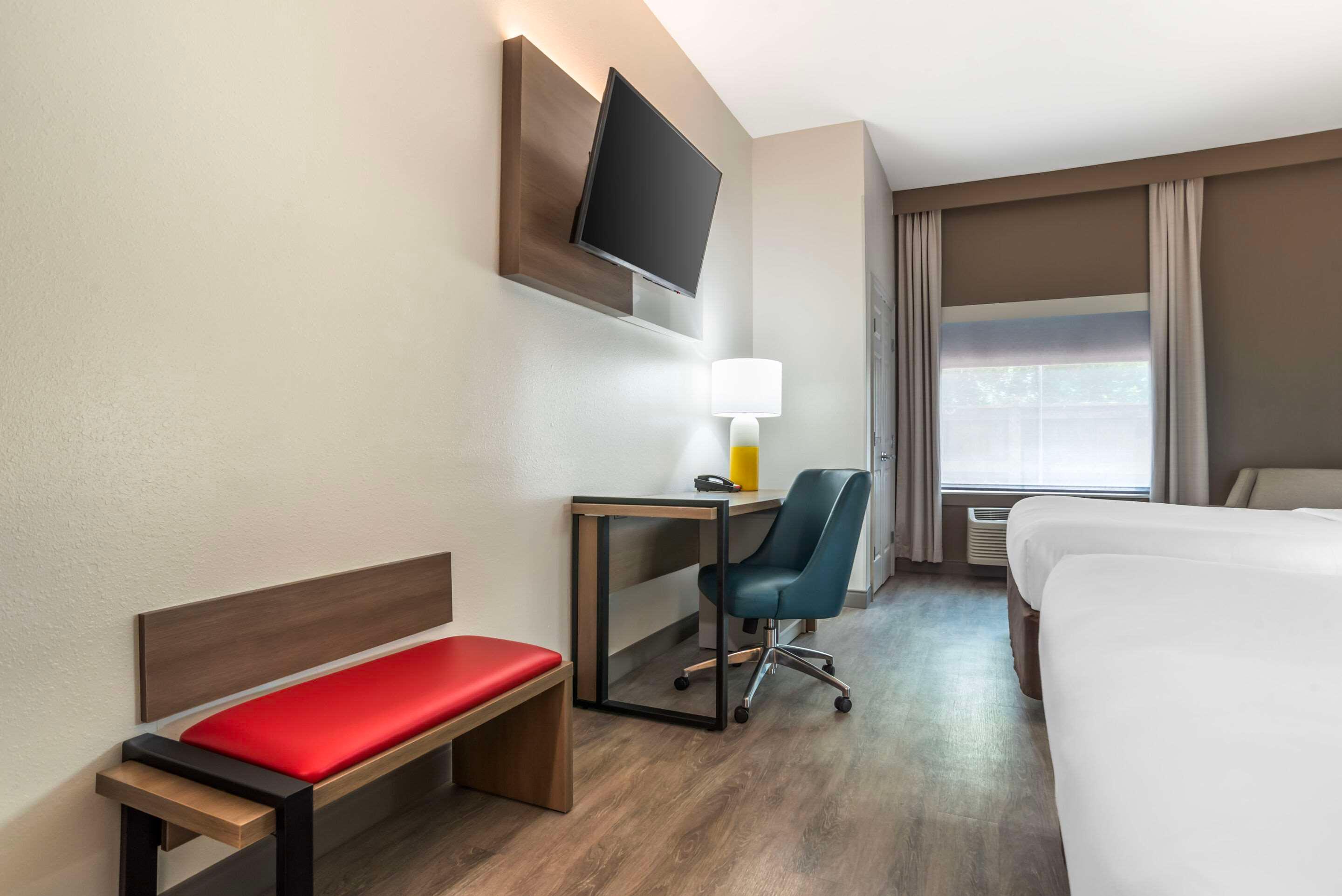 Double Two Queen Beds Non Smoking