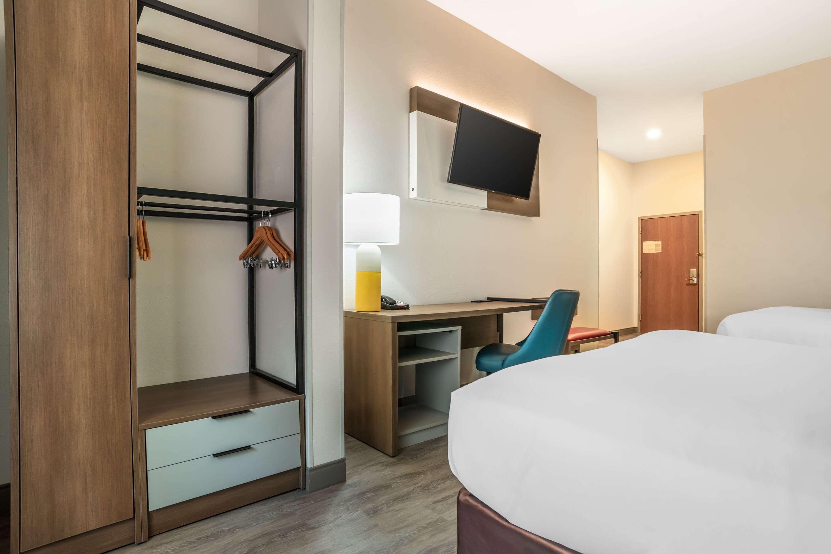 Quadruple Accessible