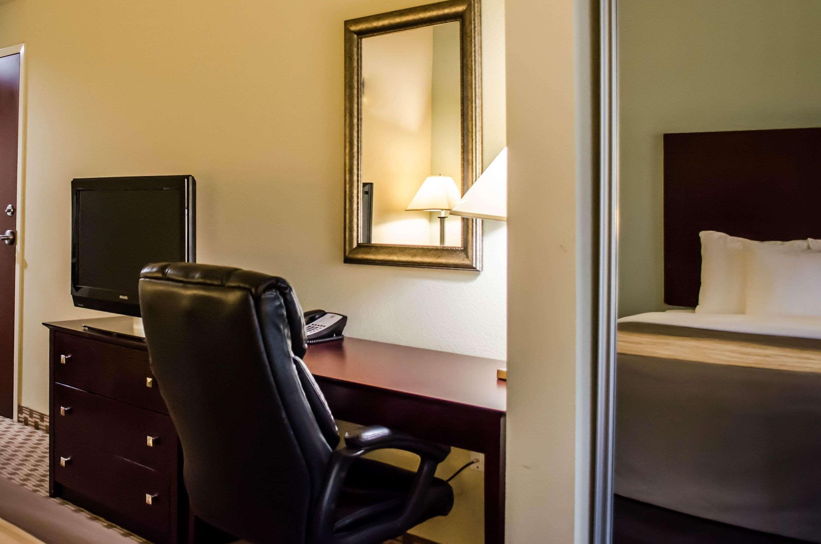 Double King Bed Non Smoking