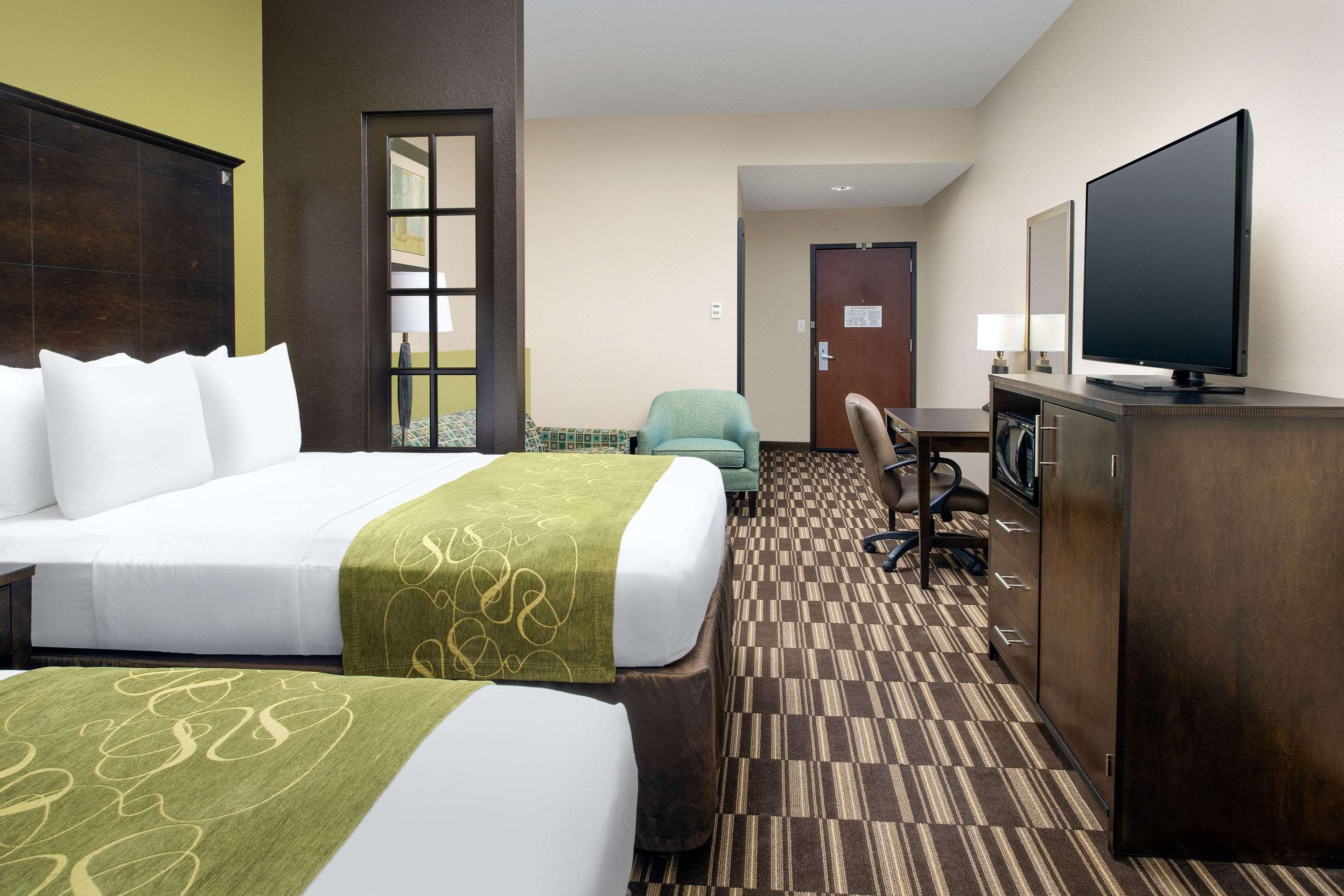 Suite Two Queen Beds