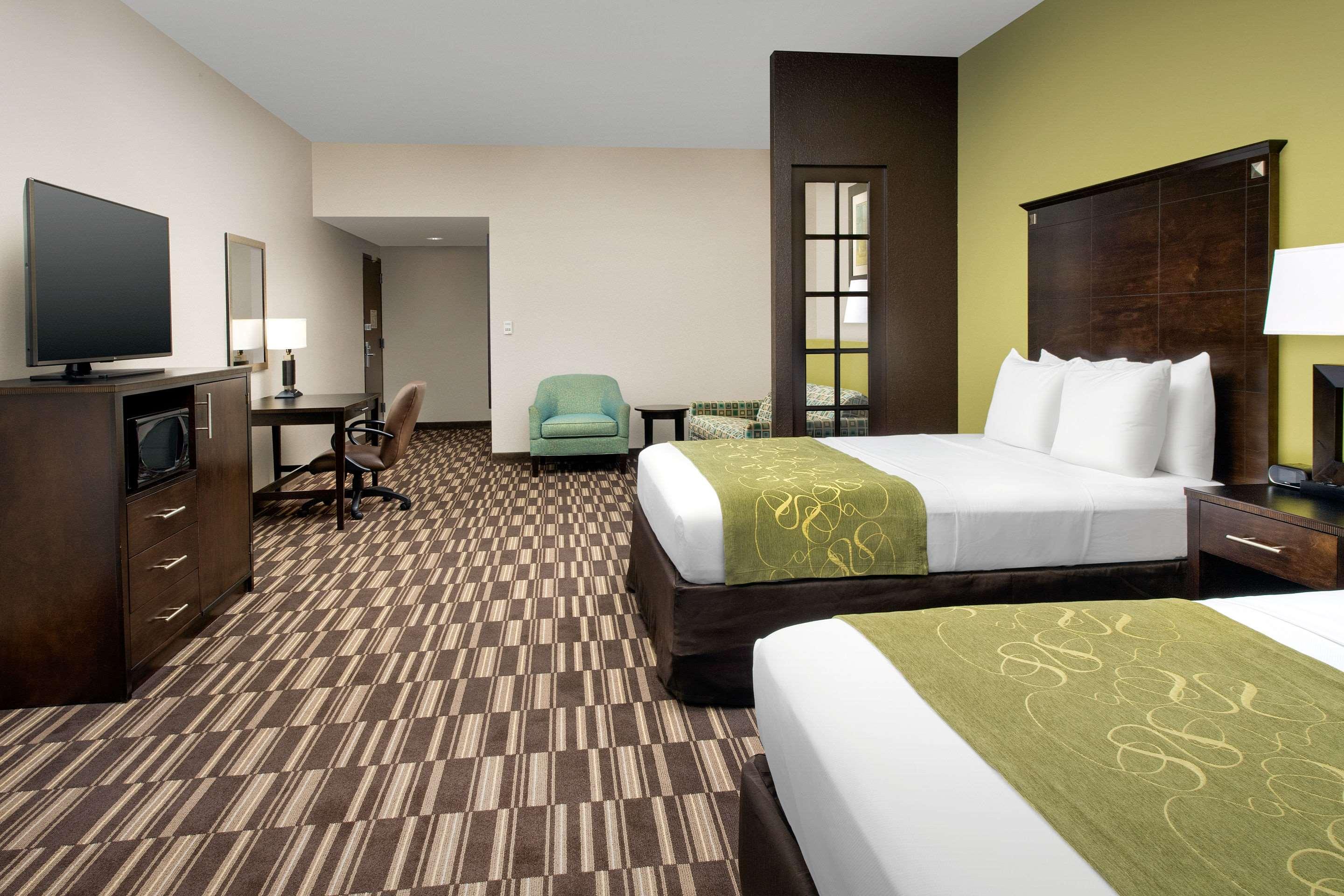 Suite Two Queen Beds