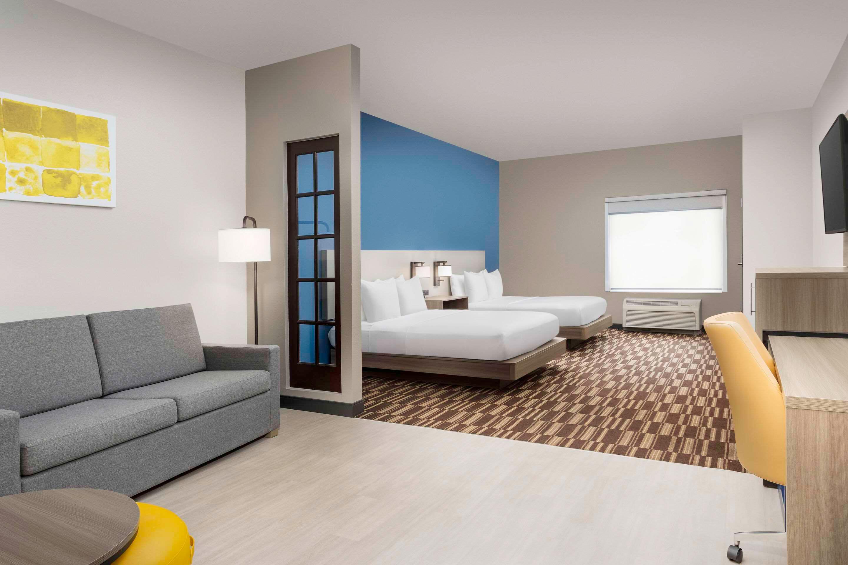 Suite Two Queen Beds