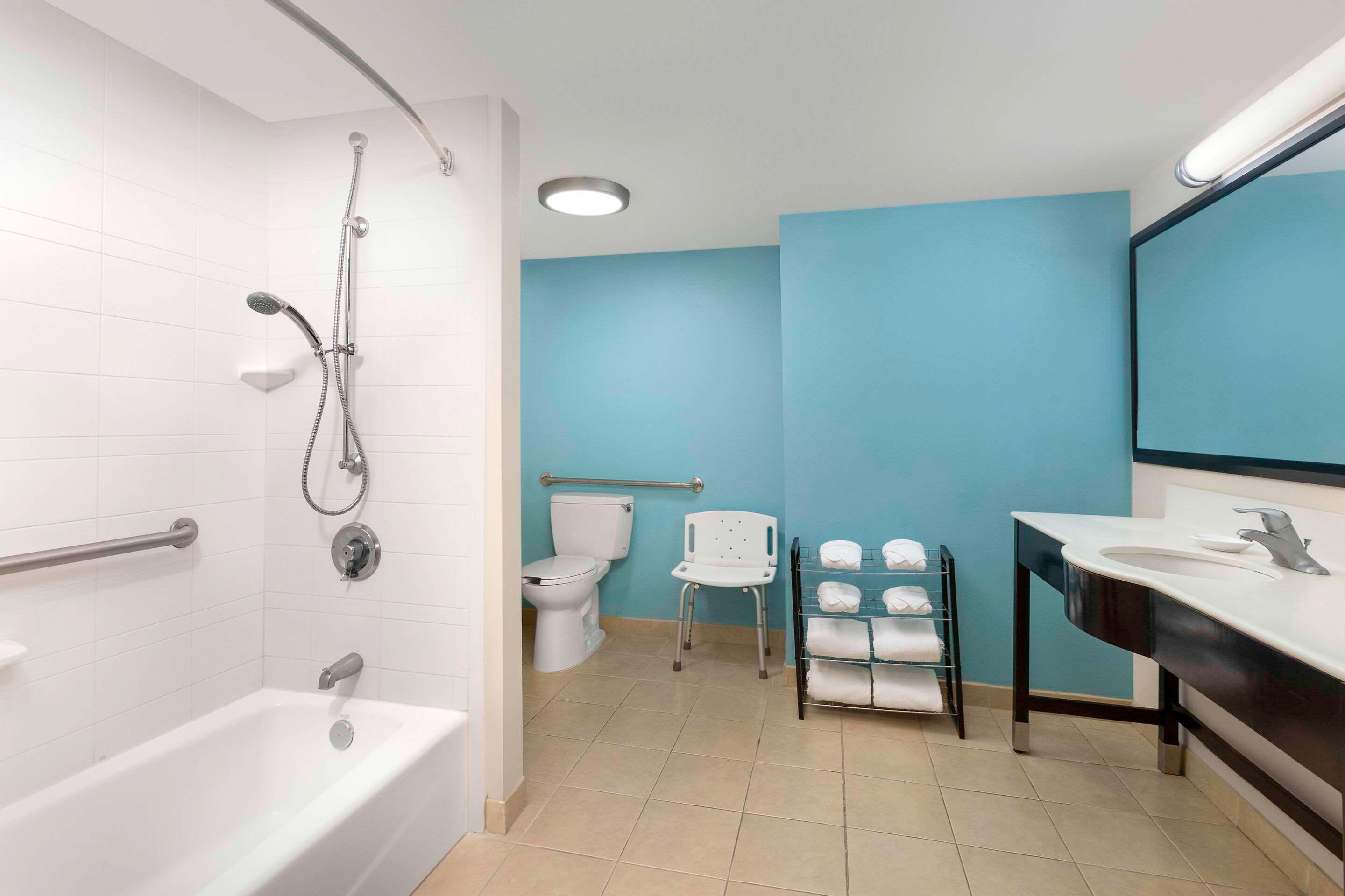 Suite Two Queen Beds