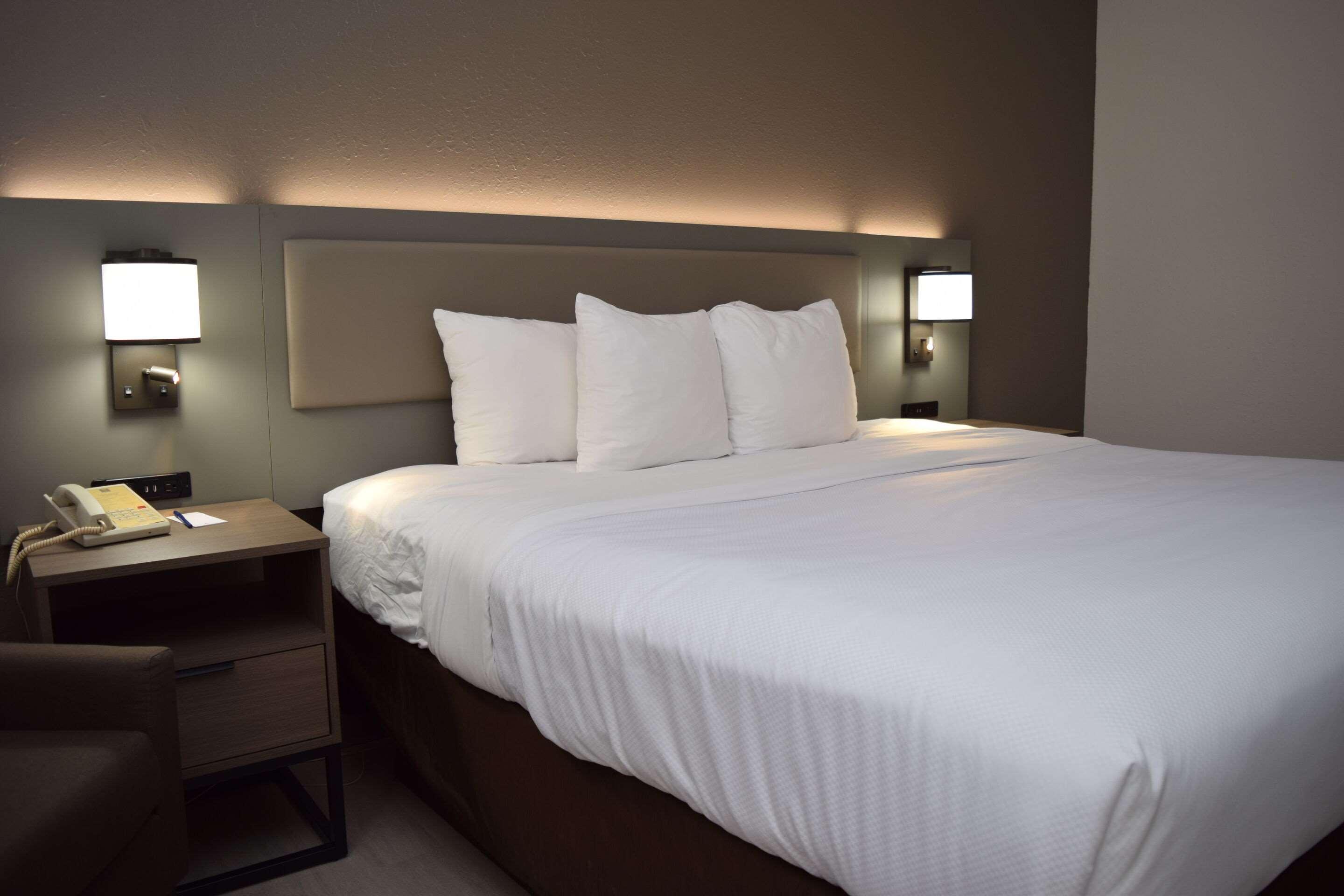 Double King Bed Non Smoking