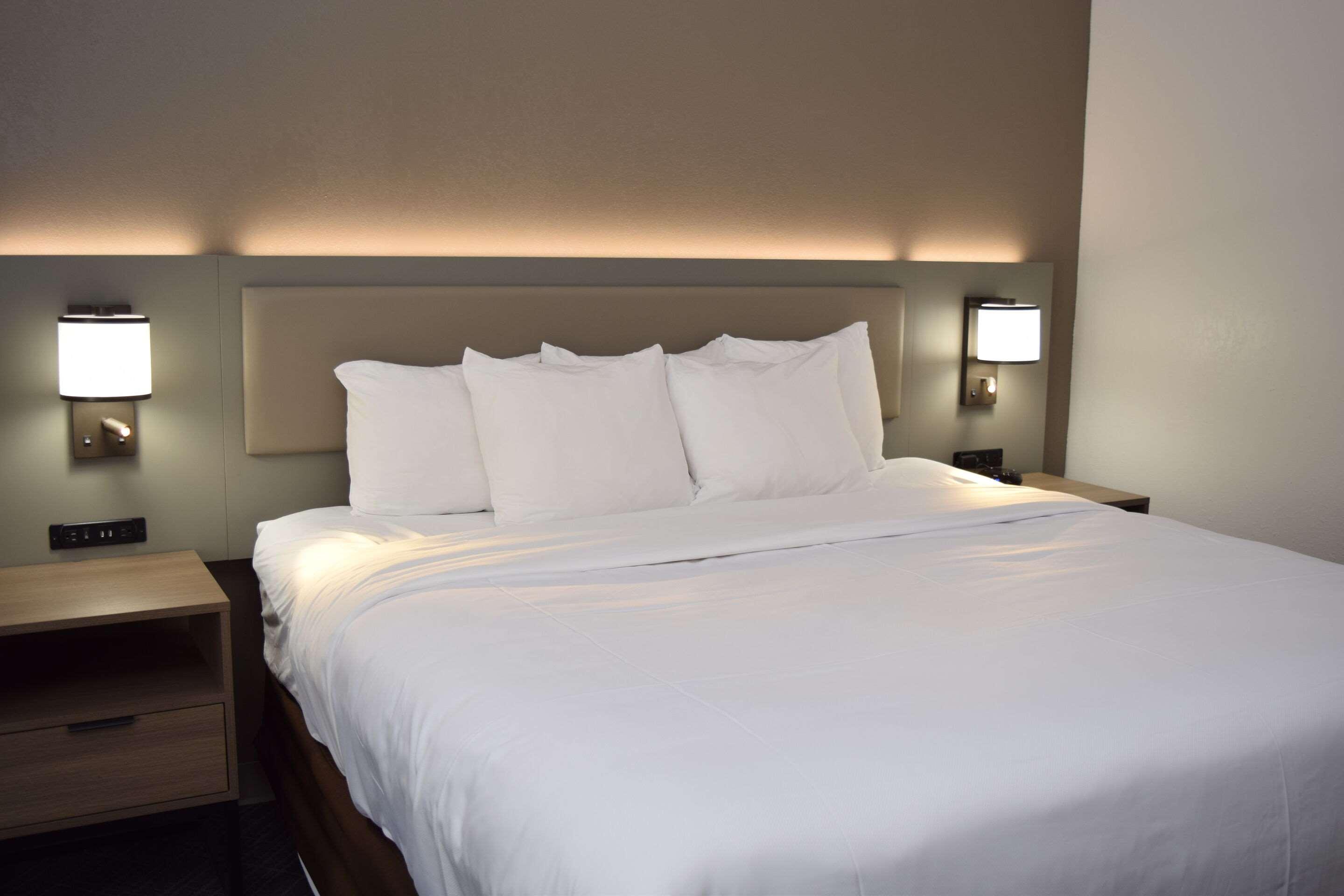 Double King Bed Non Smoking