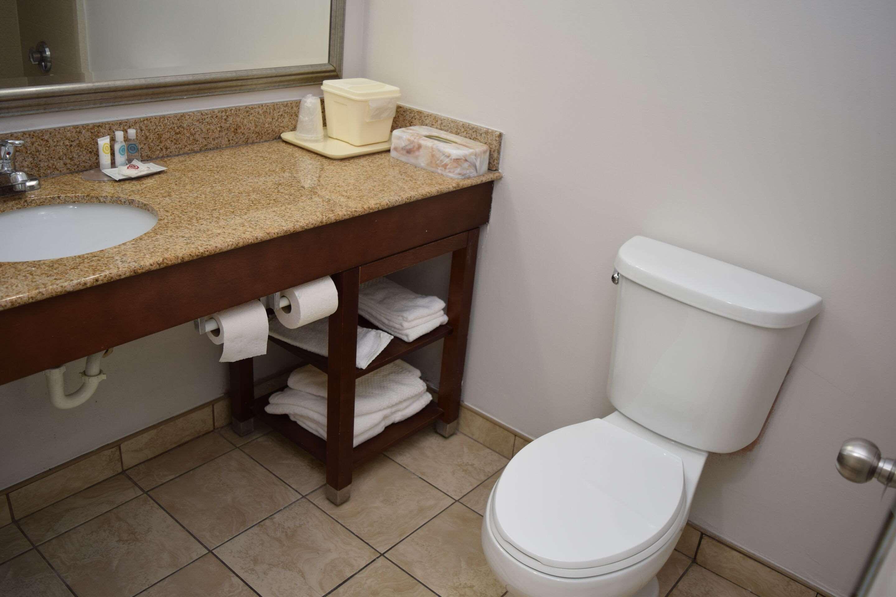 Double King Bed Non Smoking