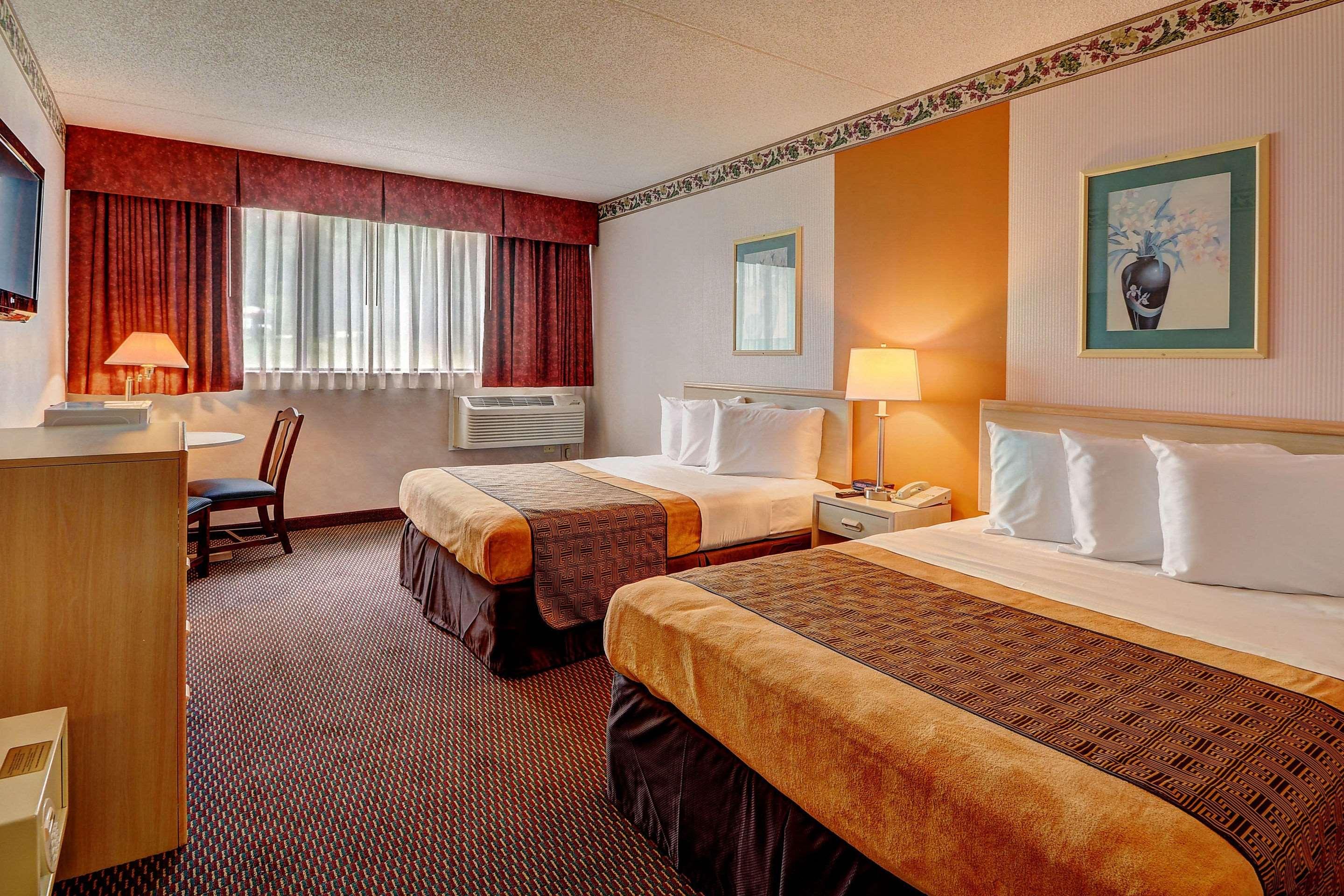 Double Two Queen Beds