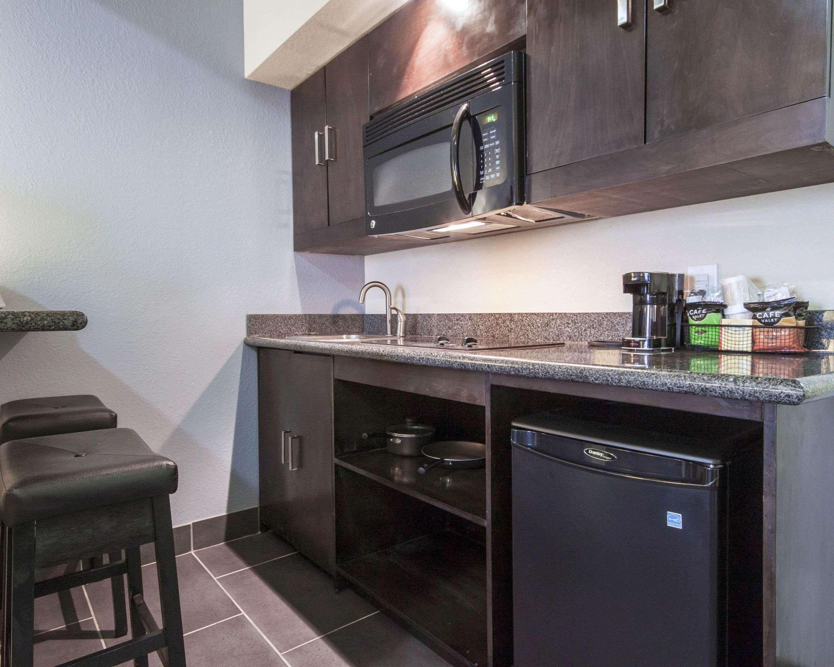 Suite King Bed Non Smoking