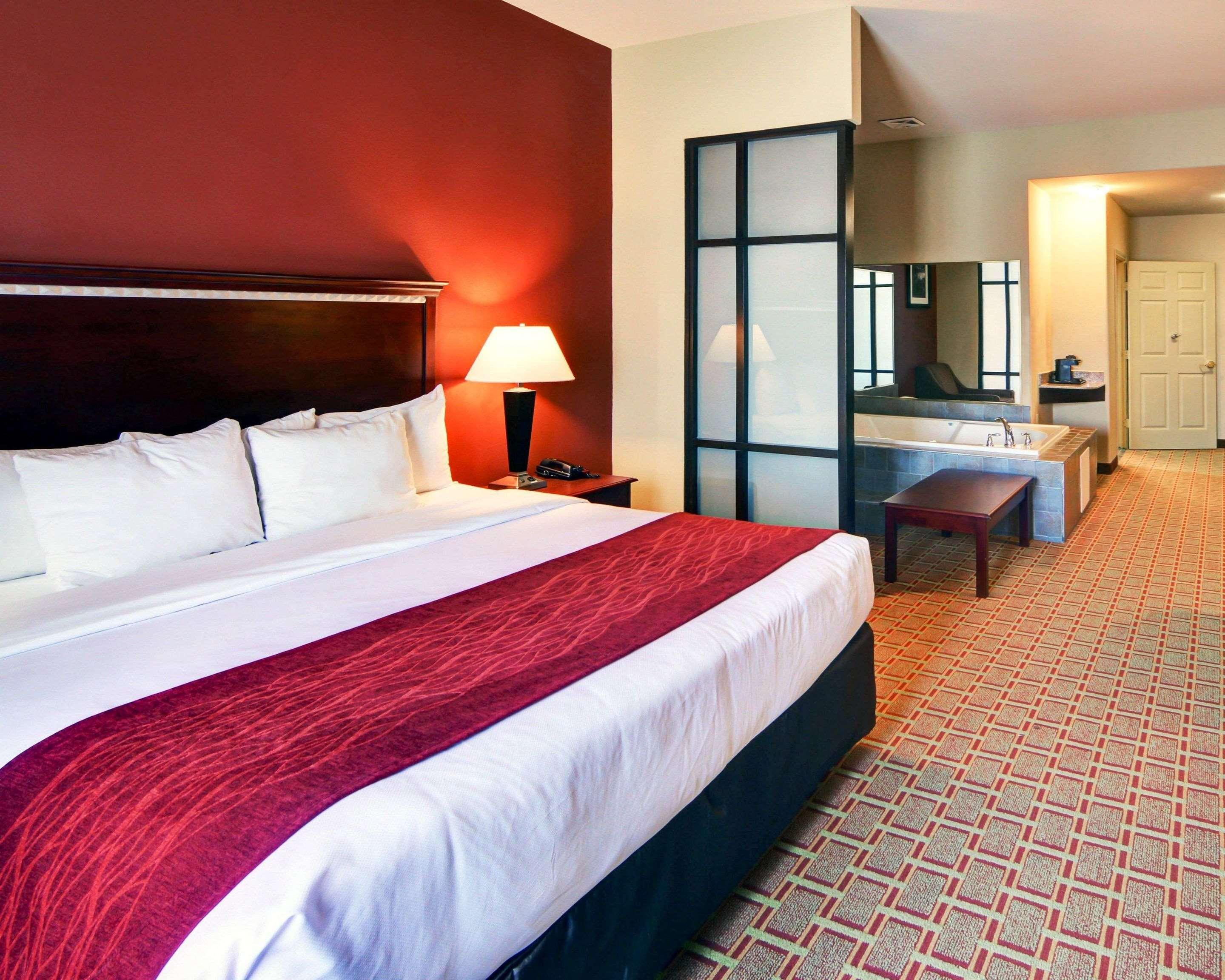 Suite Two Queen Beds Non Smoking