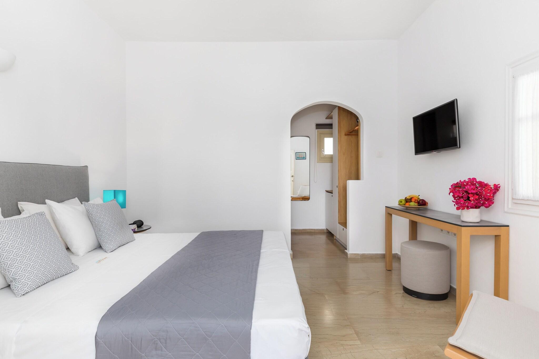 Twin Superior Pool View