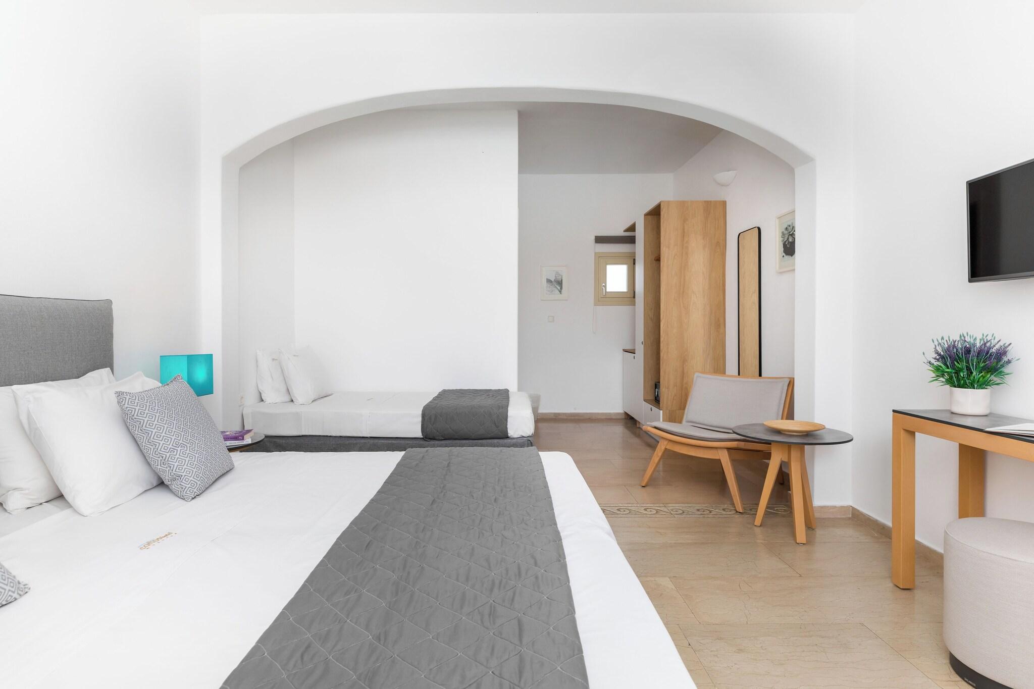 Double Superior Pool View