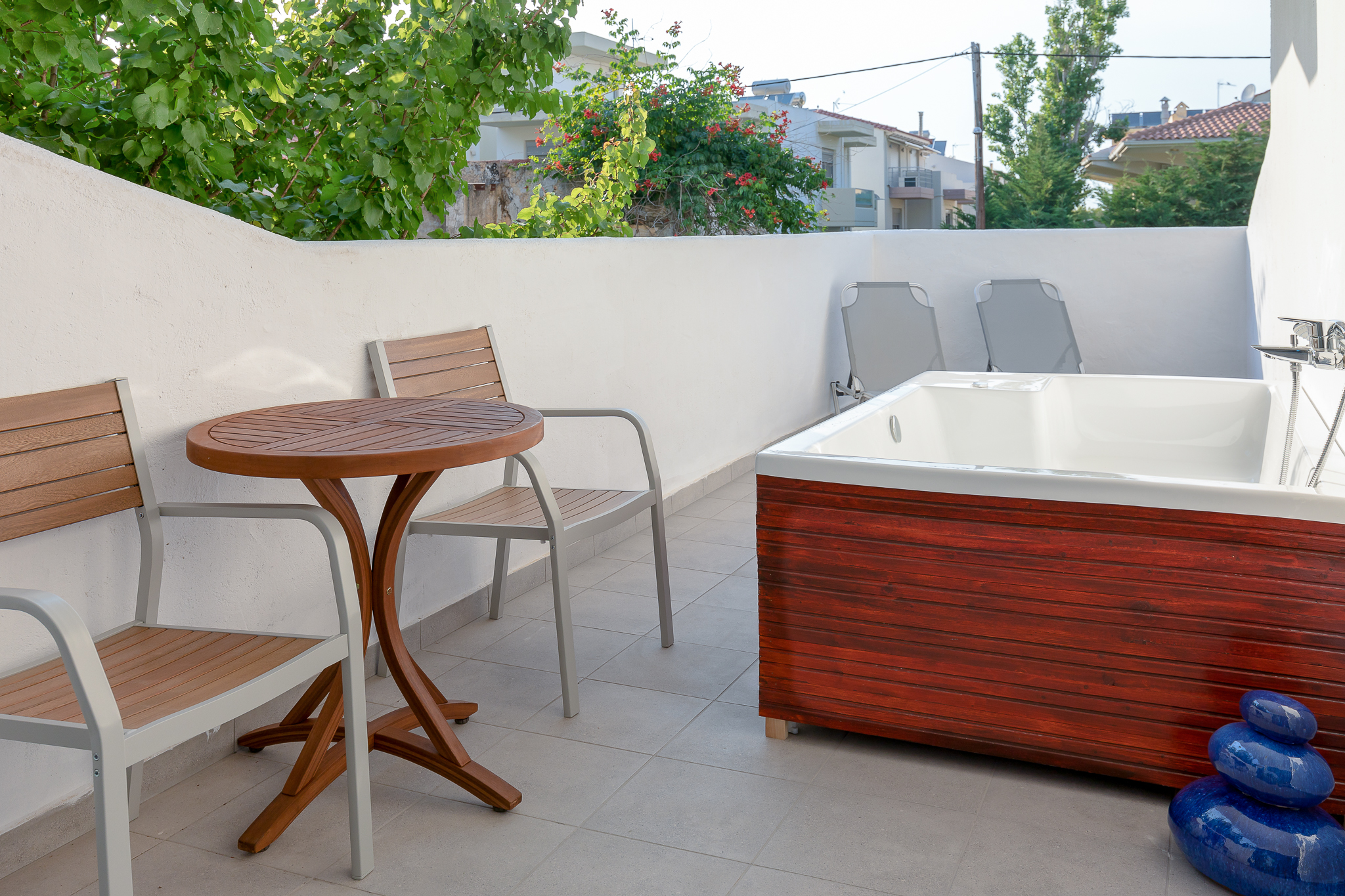 Double or Twin Deluxe with Jacuzzi