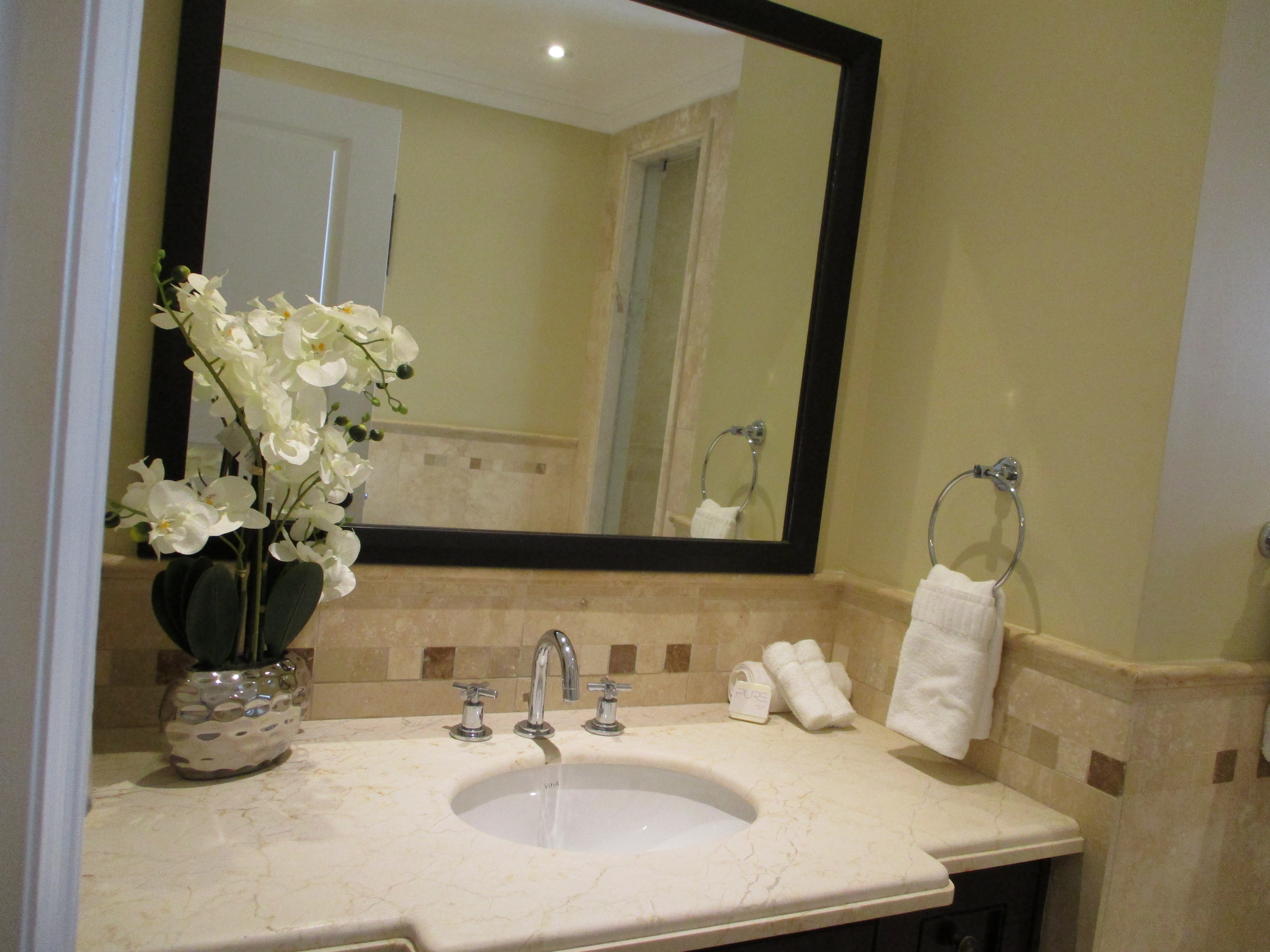 Suite King Bed One Bedroom 