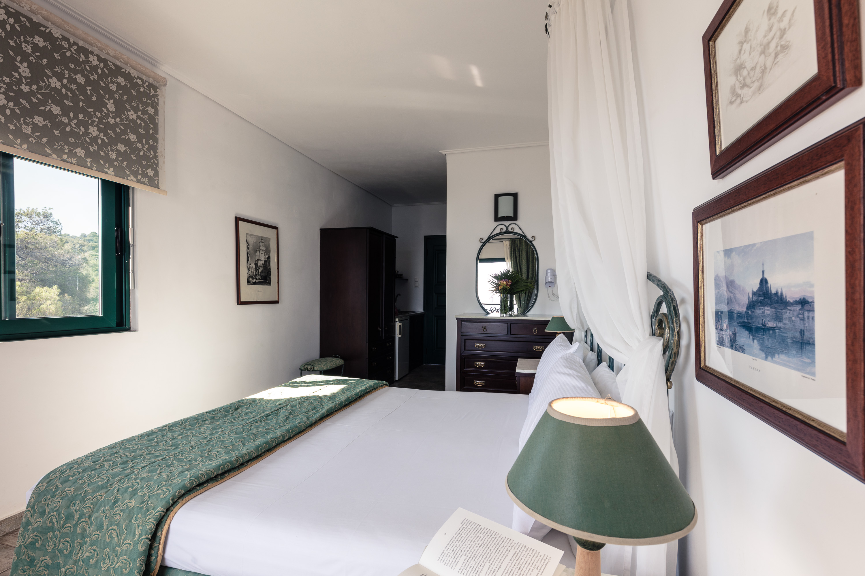 Double or Twin Superior