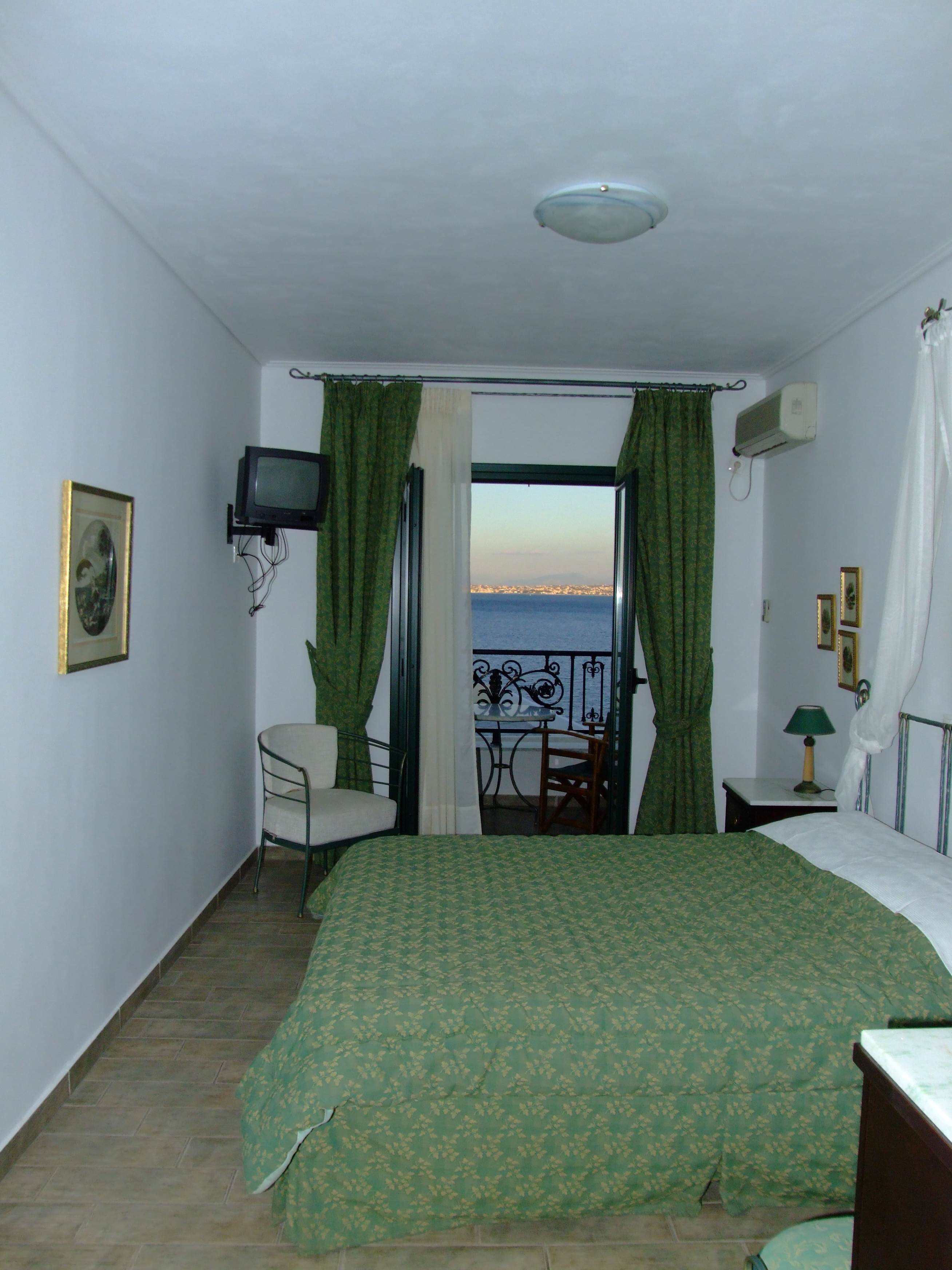 Double or Twin Standard