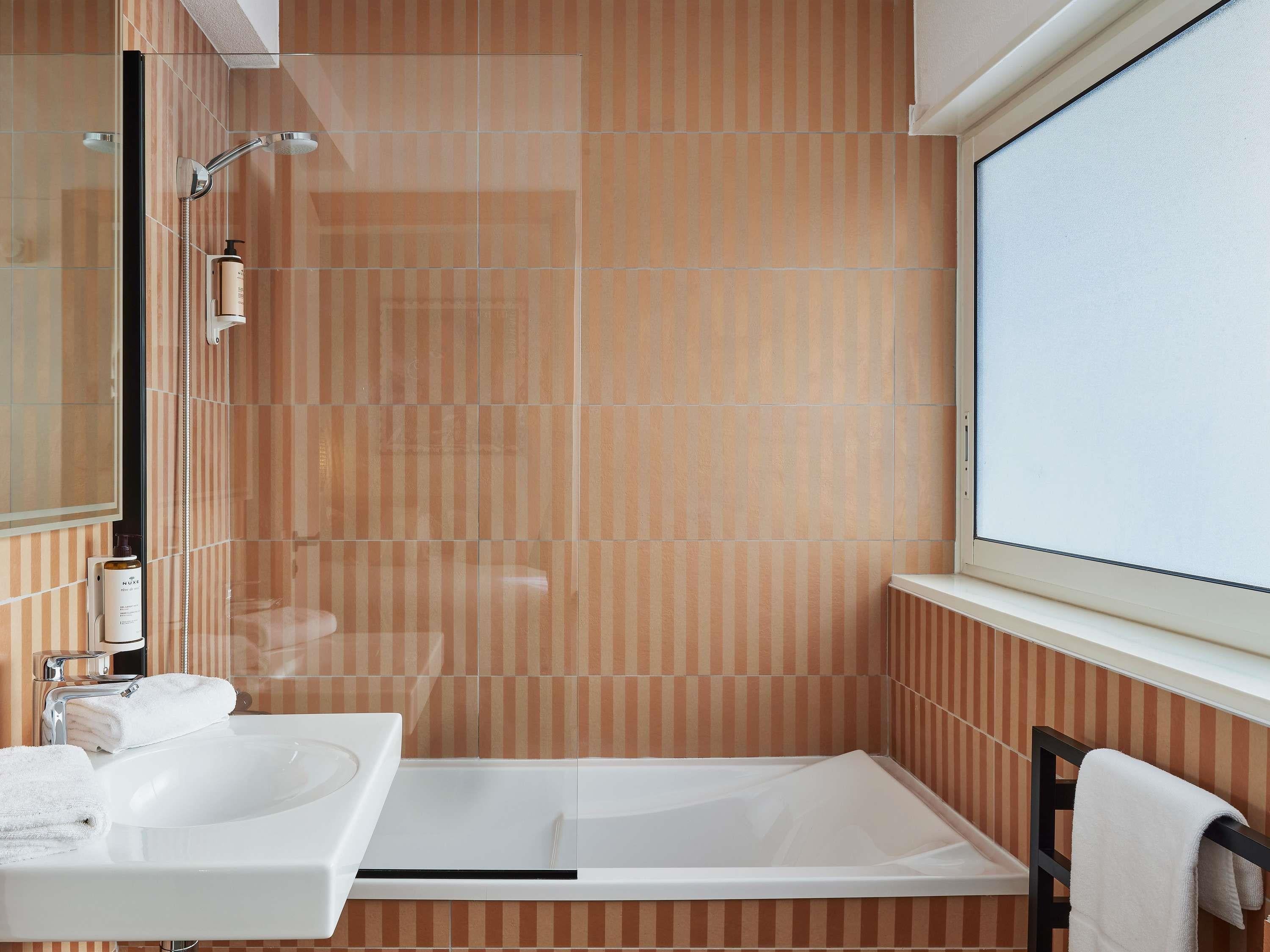 Double Classic City View