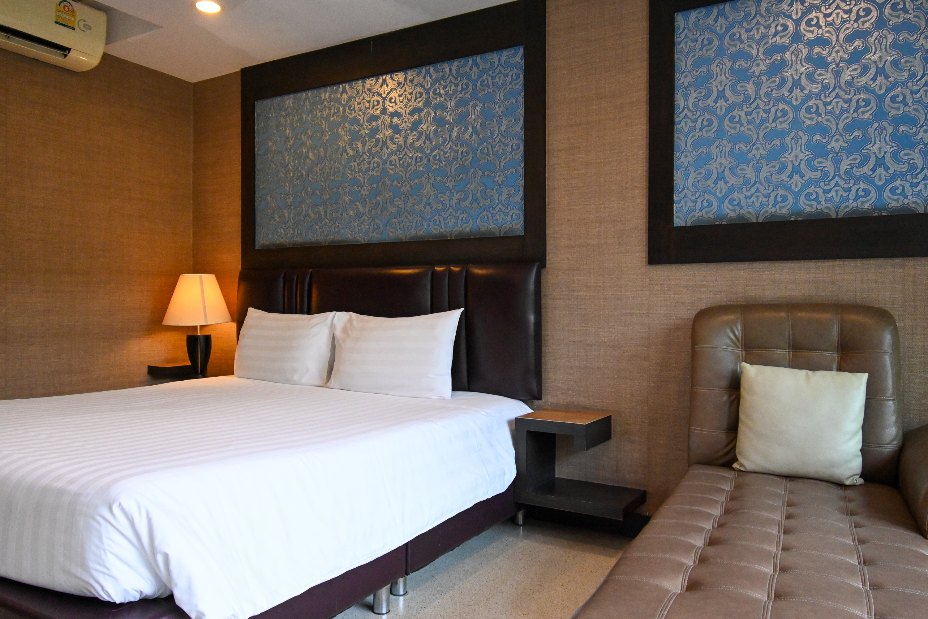 Double or Twin Superior