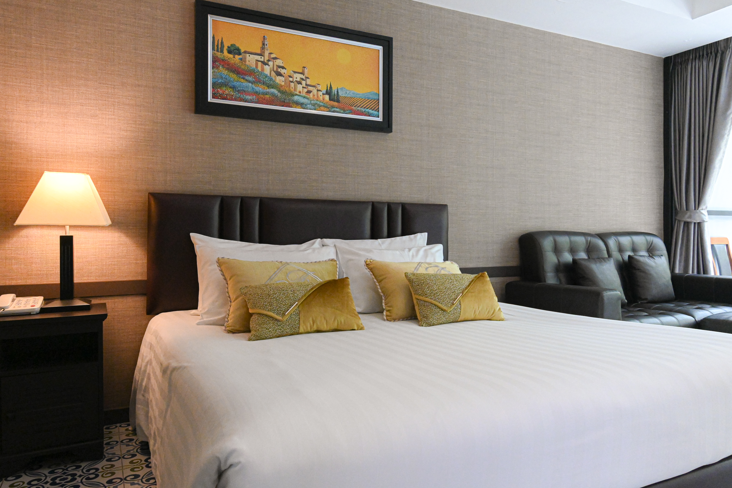 Double or Twin Deluxe