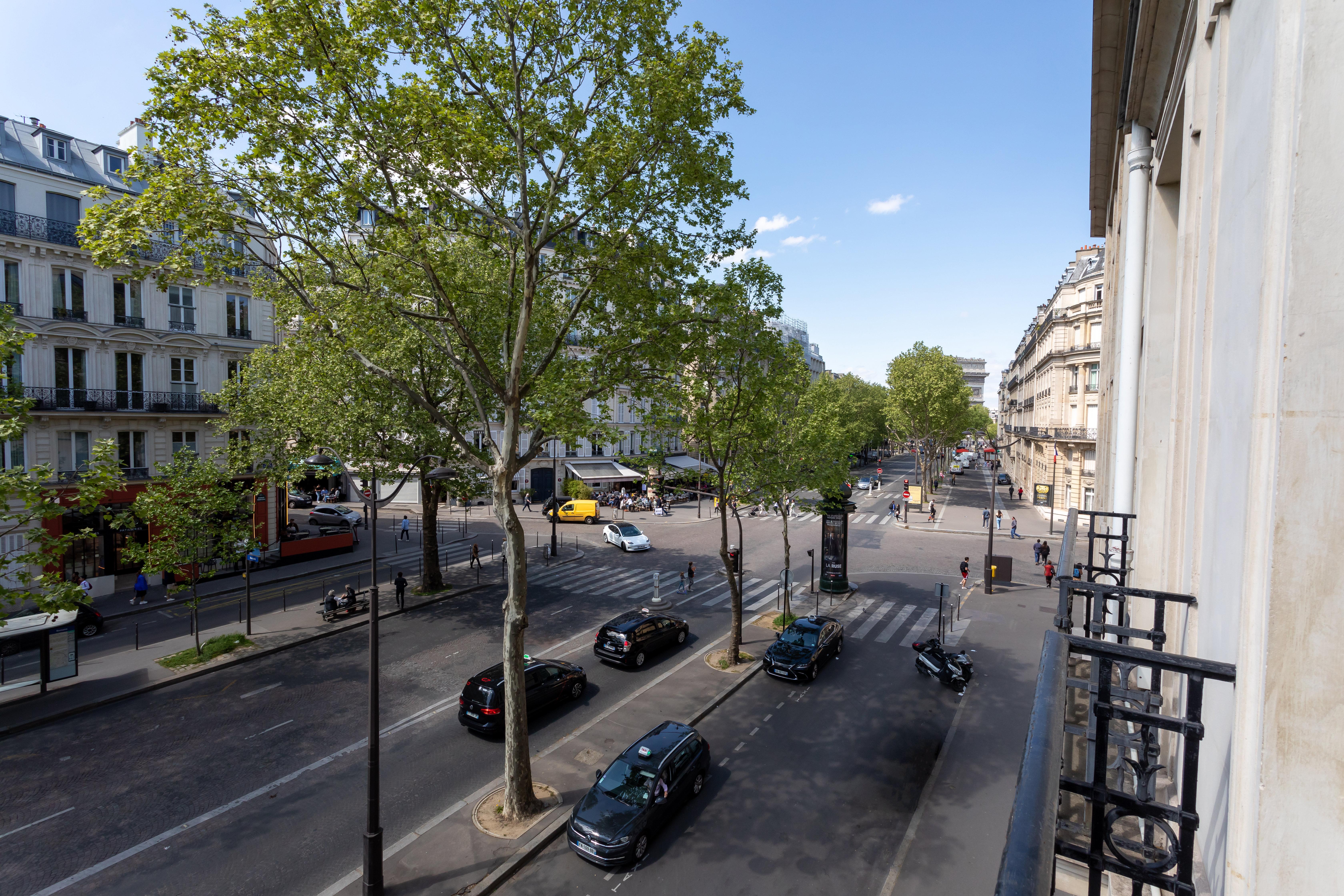 Double Premium City View