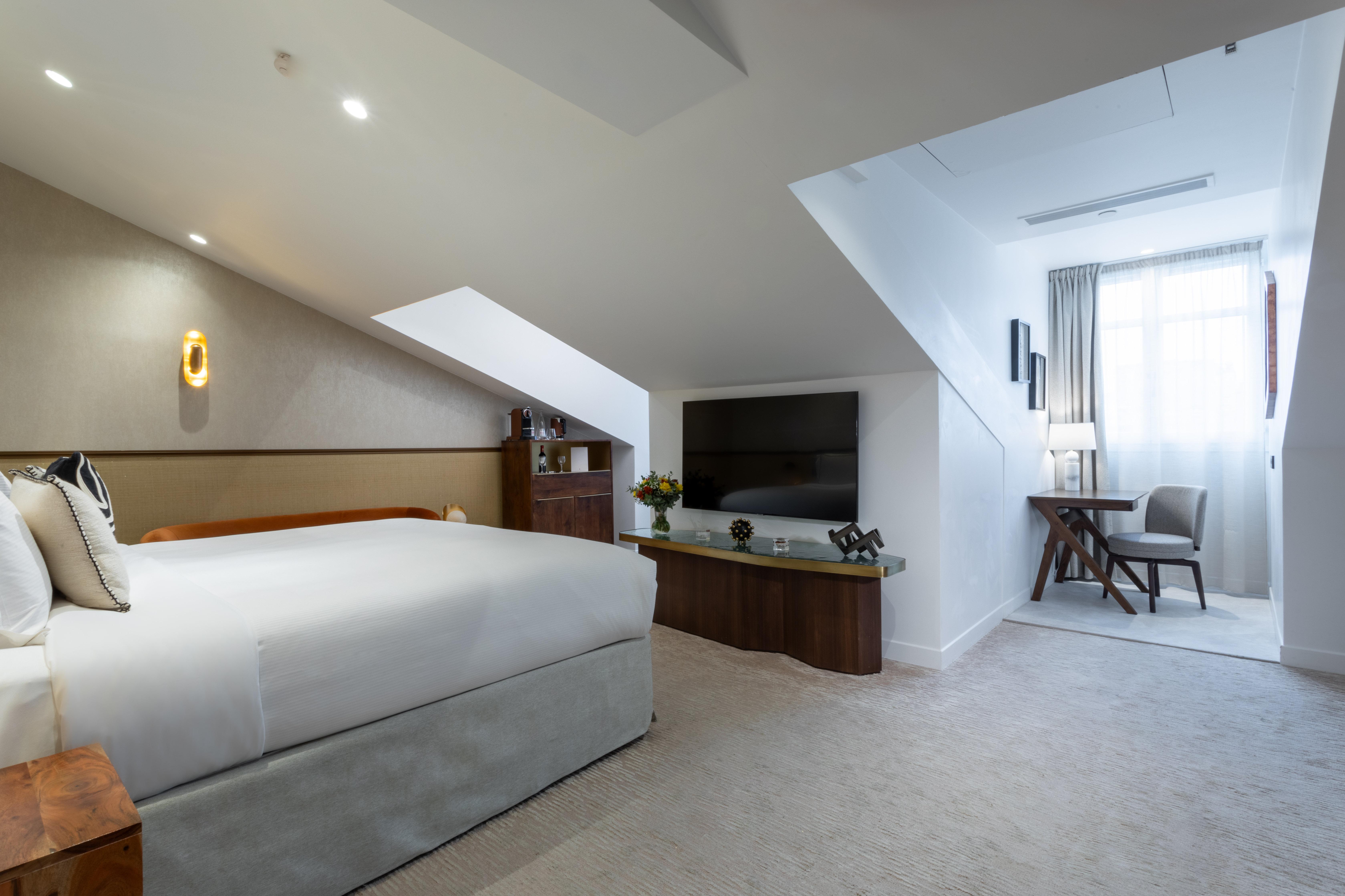 Junior Suite with Views