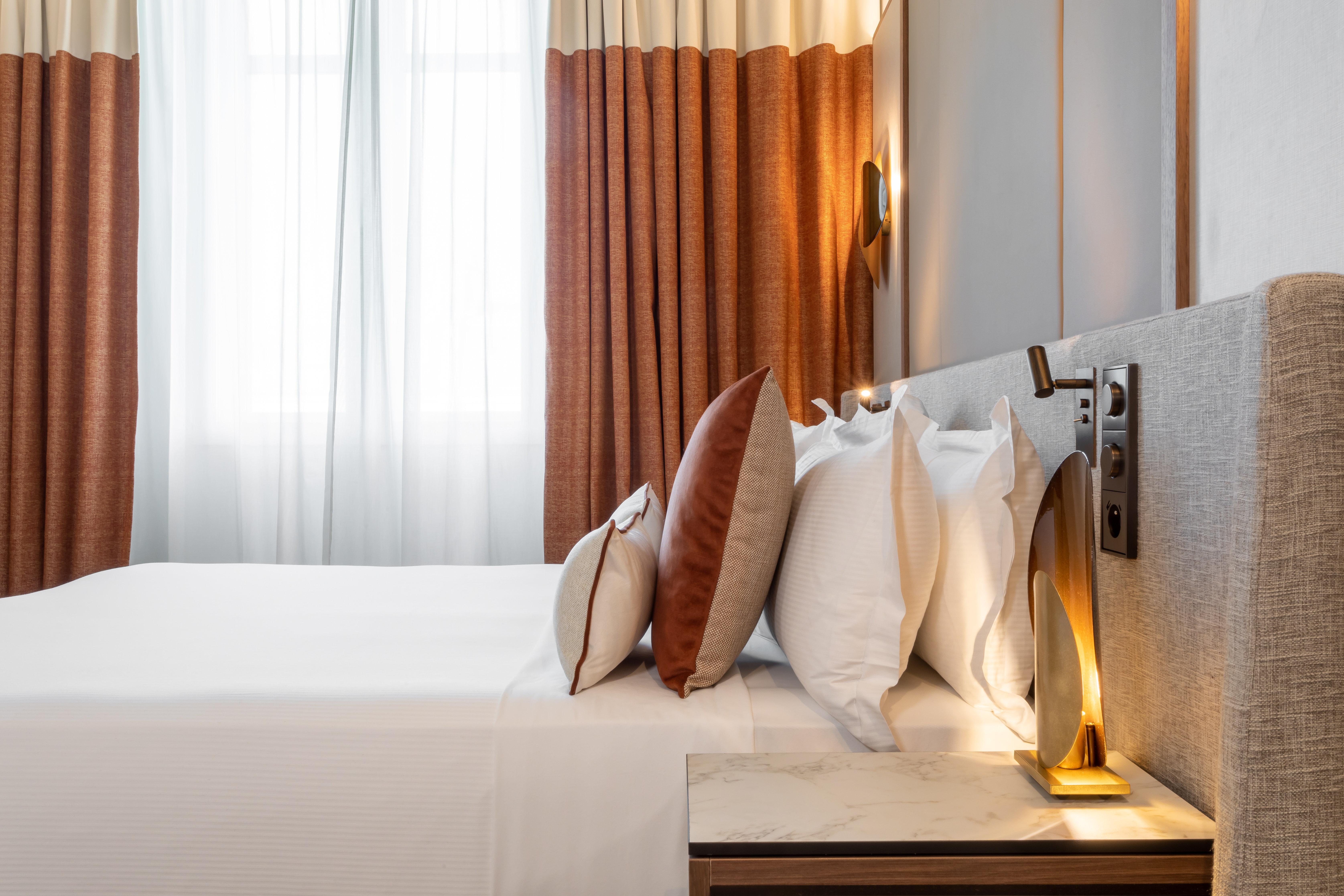 Junior Suite King Size Bed