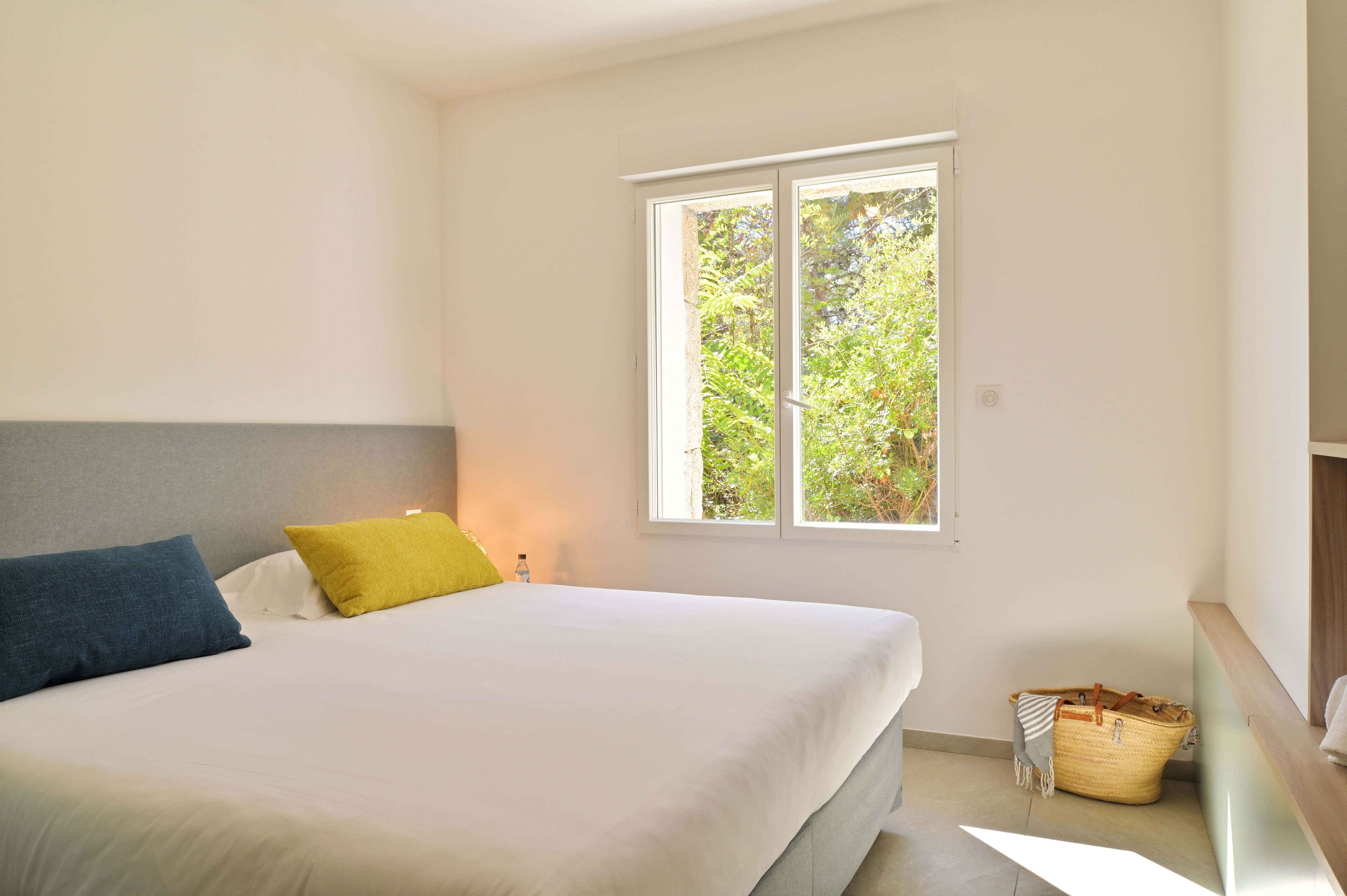 Apartment Three Bedrooms One Bathroom