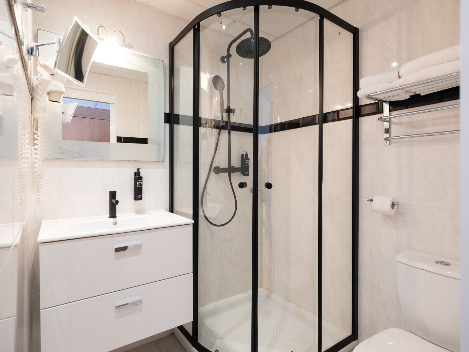 Double or Twin Standard